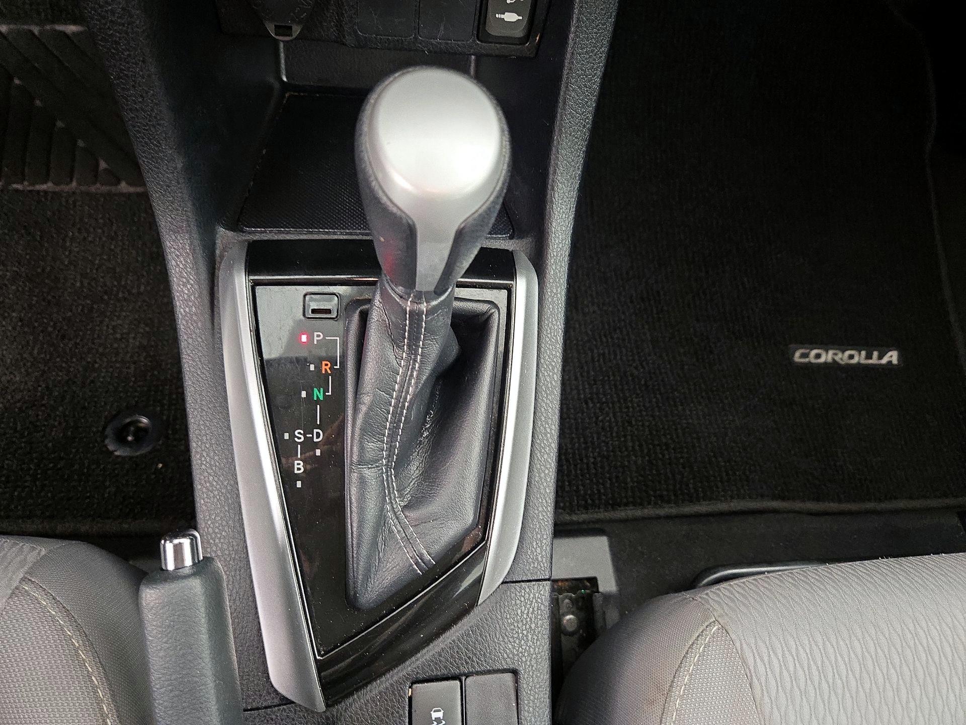 Thumbnail: 2018 Toyota Corolla - 17