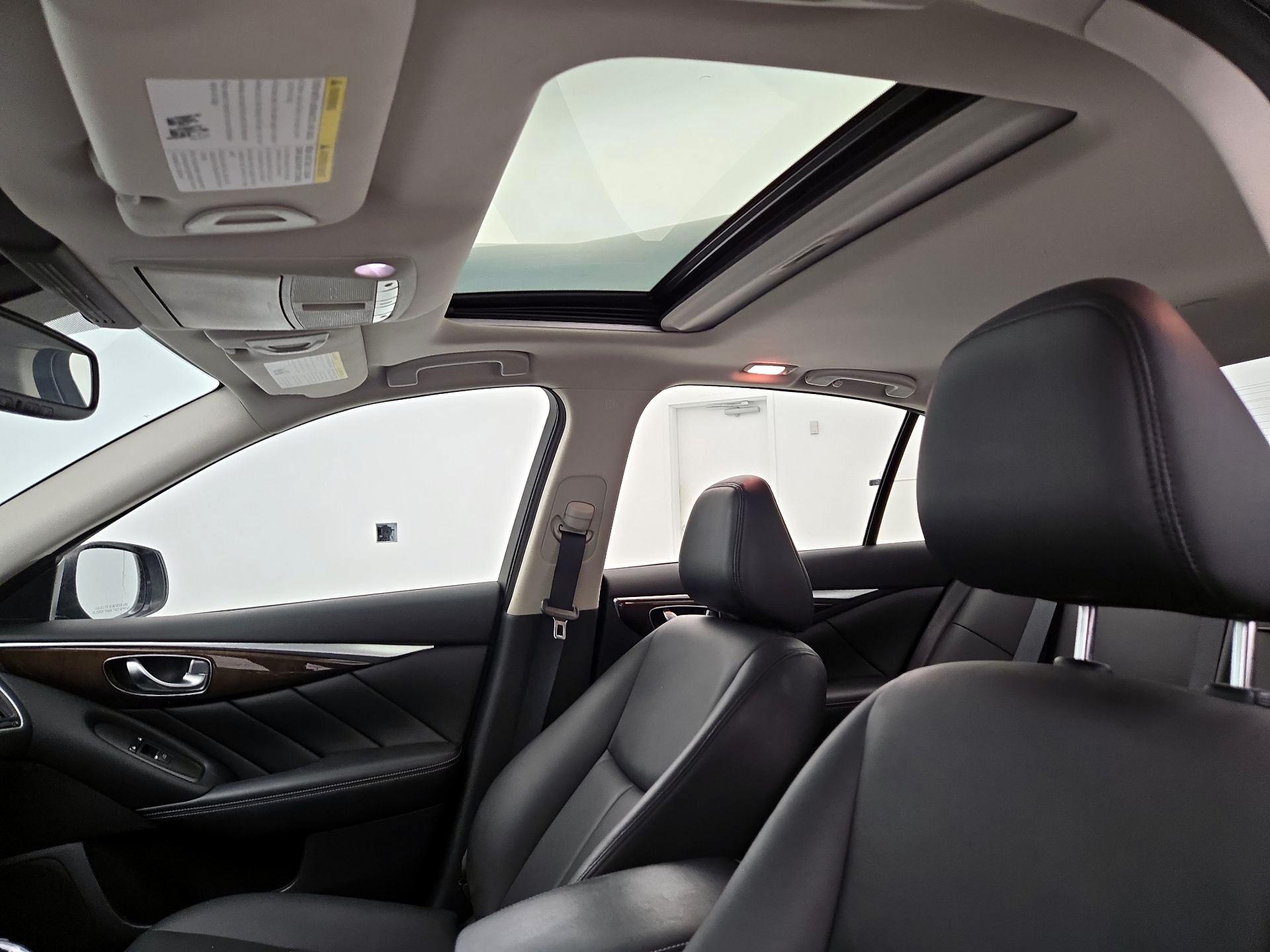 Thumbnail: 2018 INFINITI Q50 - 19