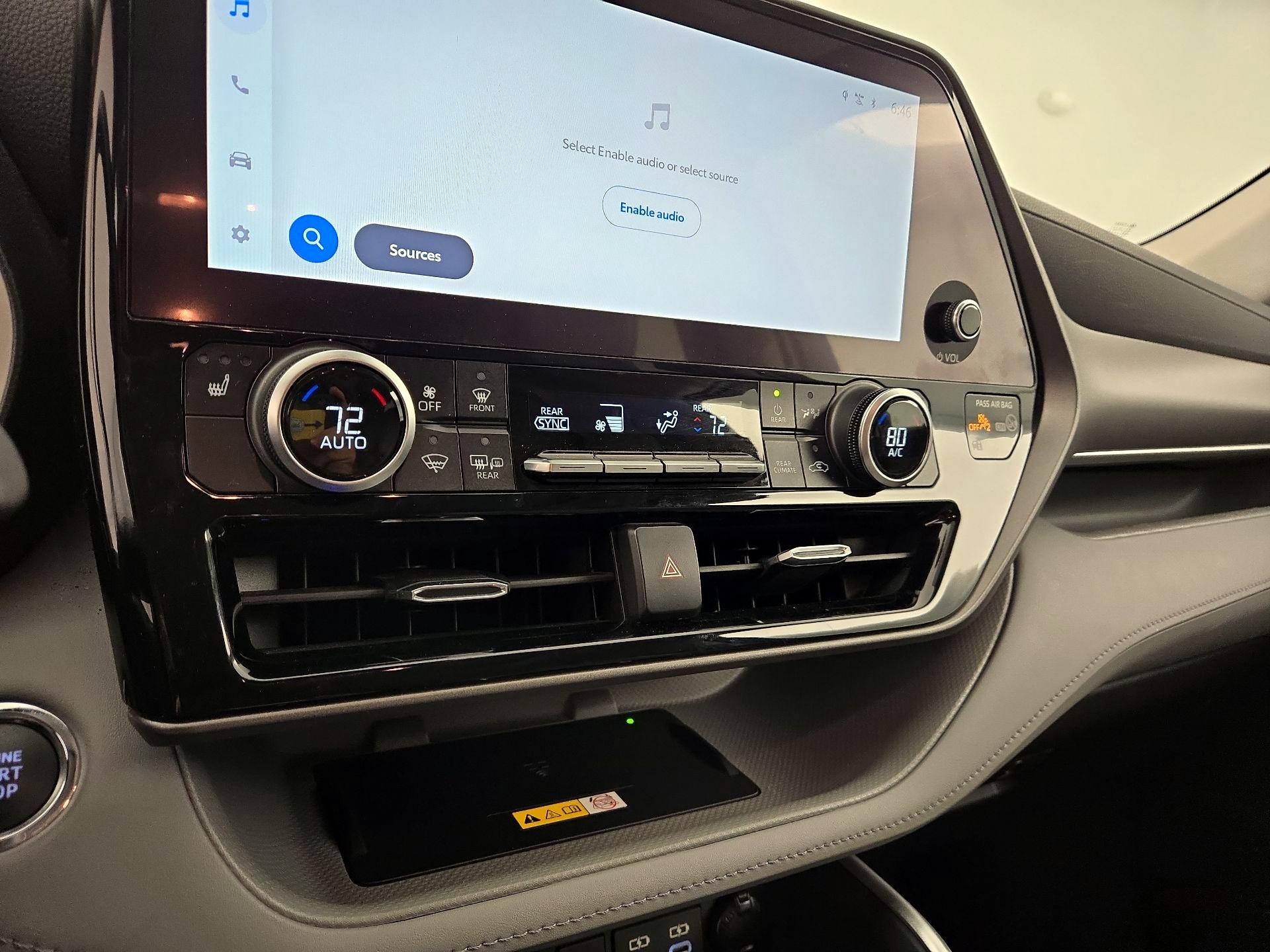 Thumbnail: 2023 Toyota Highlander - 16