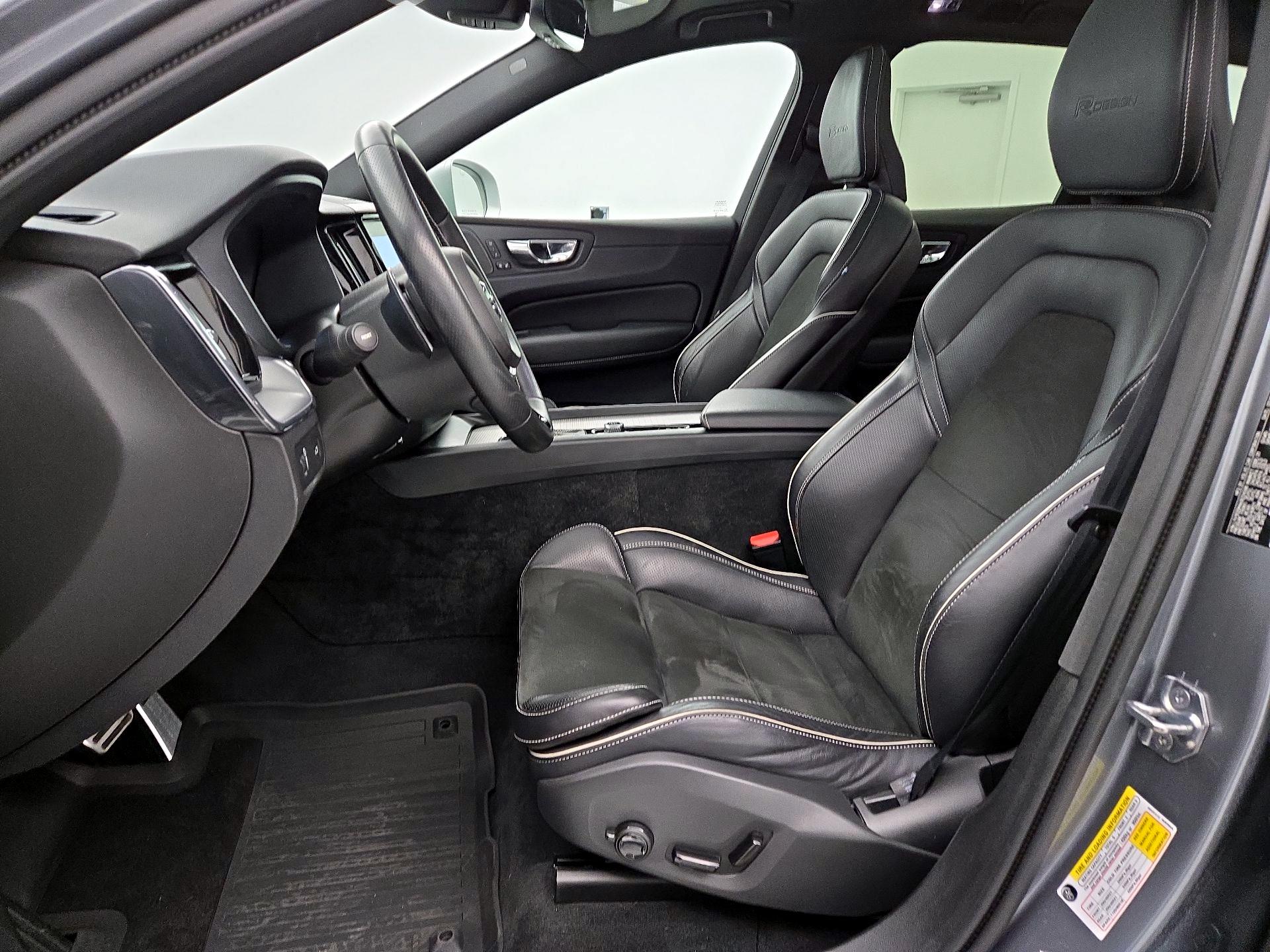 Thumbnail: 2019 Volvo XC60 - 11