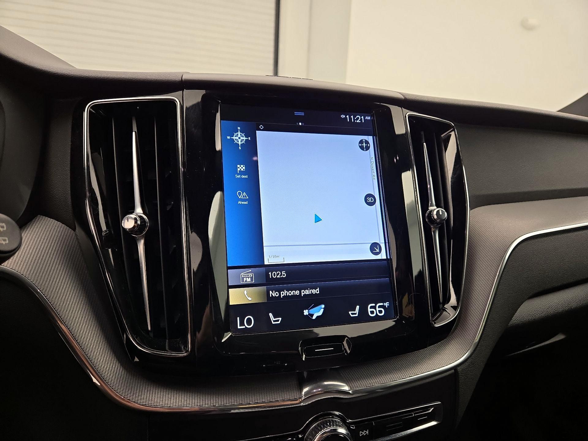 Thumbnail: 2019 Volvo XC60 - 14