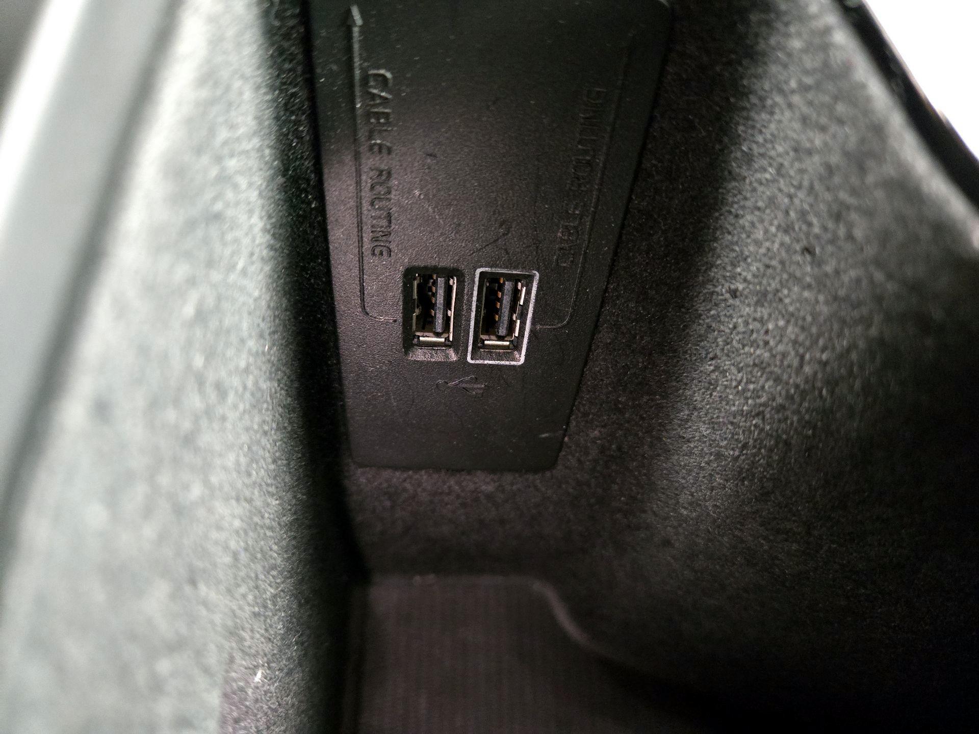 Thumbnail: 2019 Volvo XC60 - 19