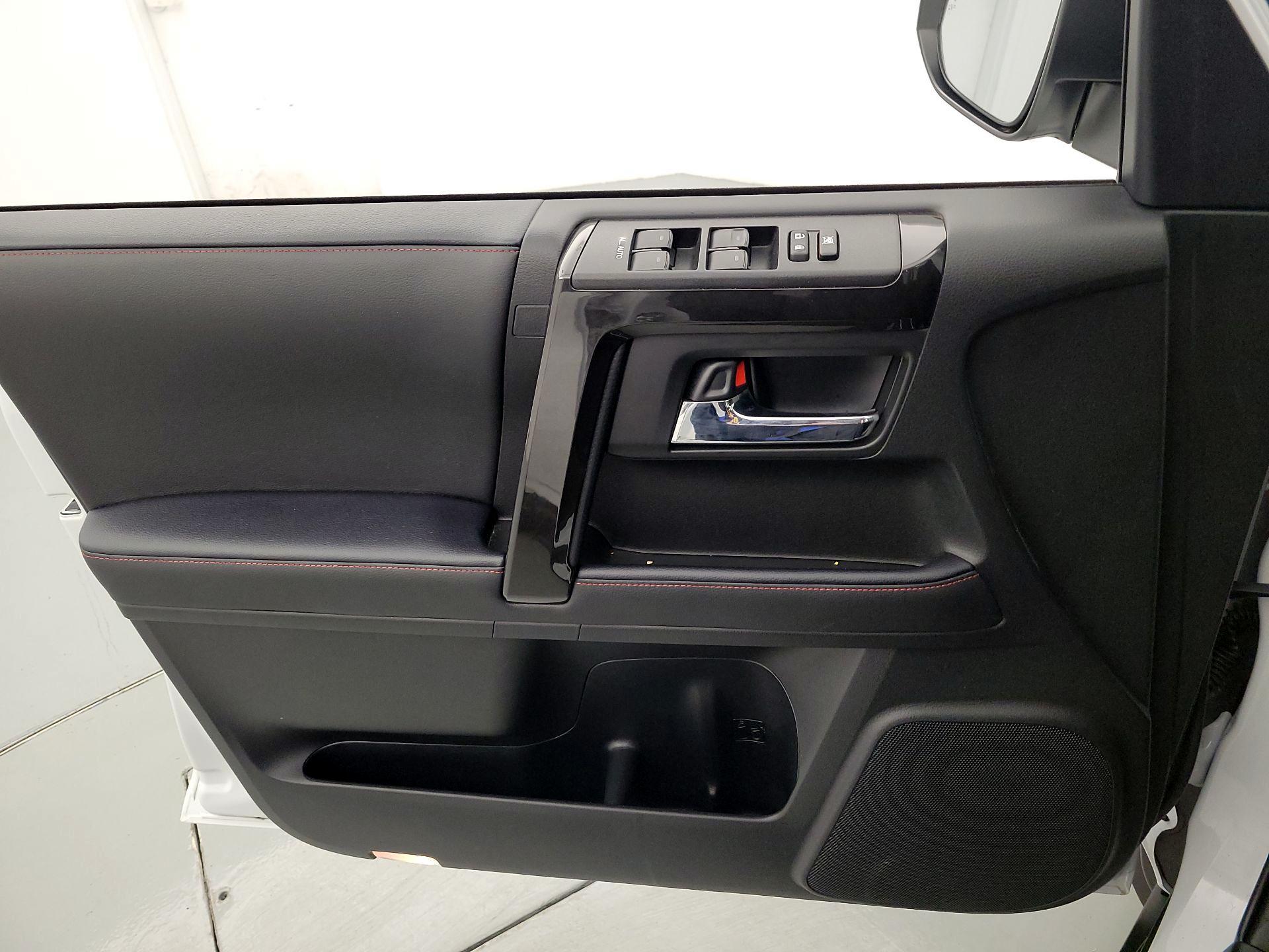 Thumbnail: 2024 Toyota 4Runner - 12