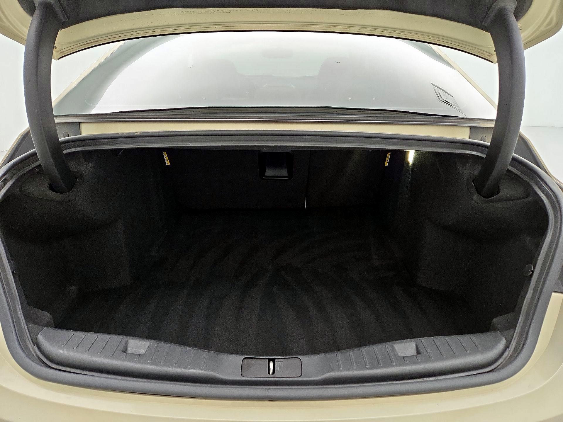 Thumbnail: 2015 Lincoln MKZ - 20