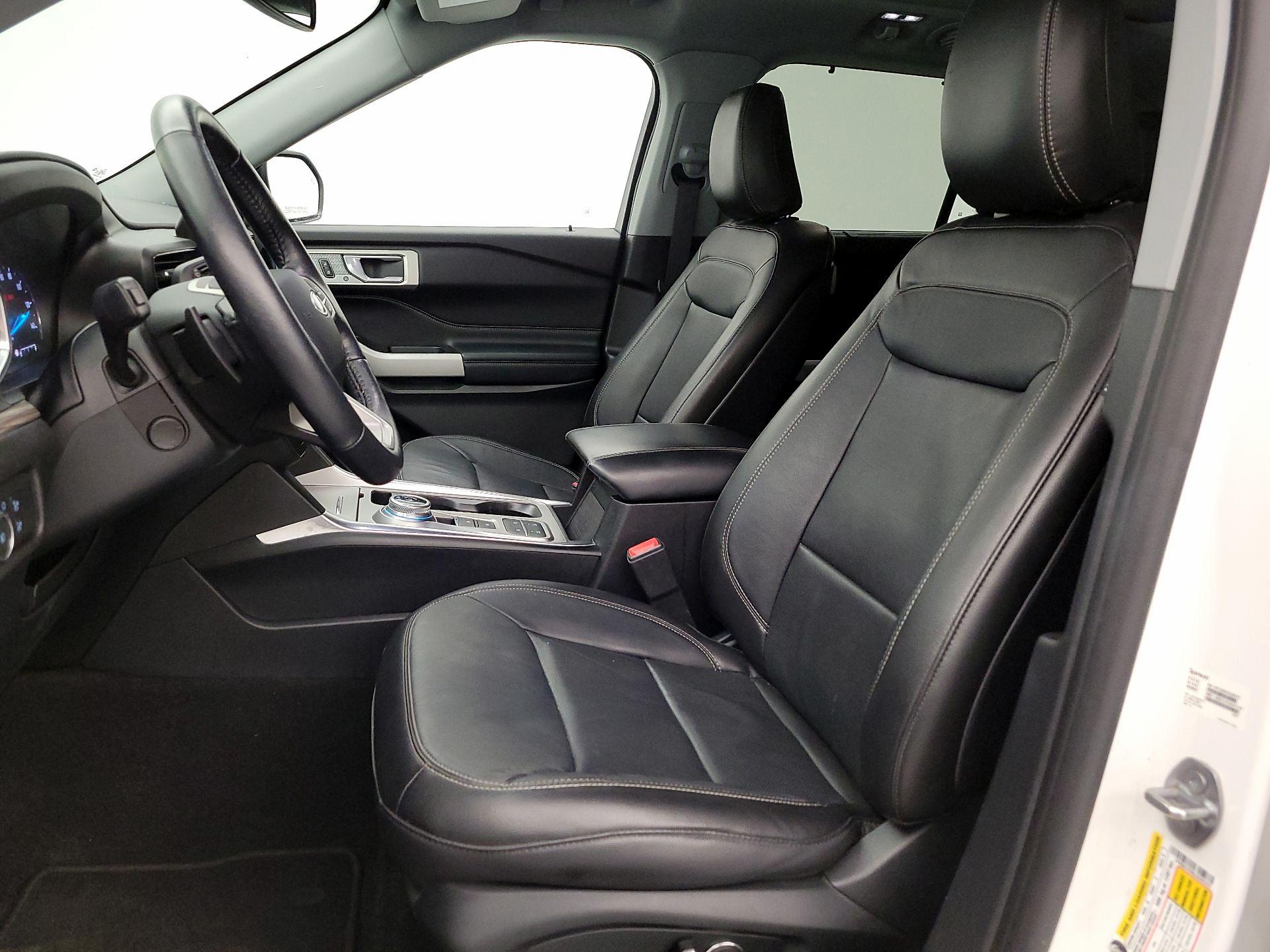 Thumbnail: 2020 Ford Explorer - 11