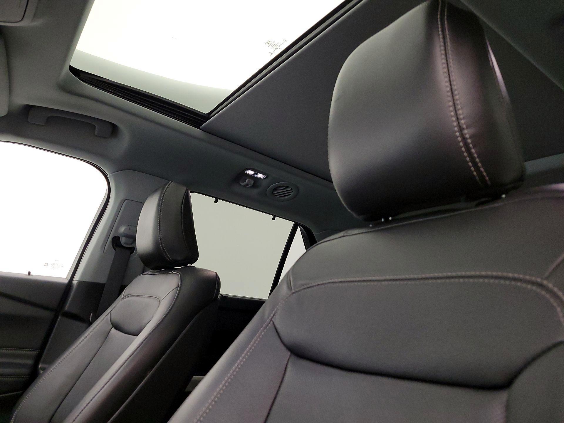 Thumbnail: 2020 Ford Explorer - 20