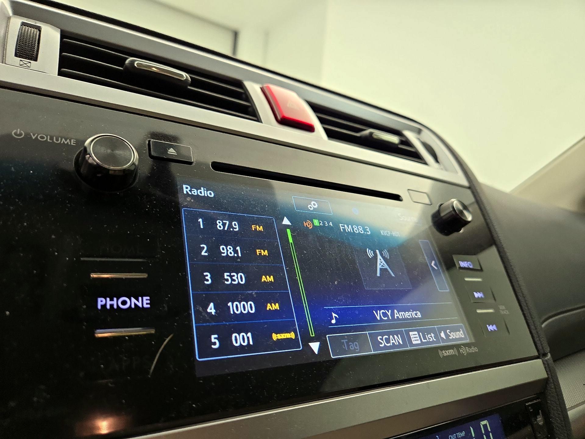 Thumbnail: 2015 Subaru Legacy - 15