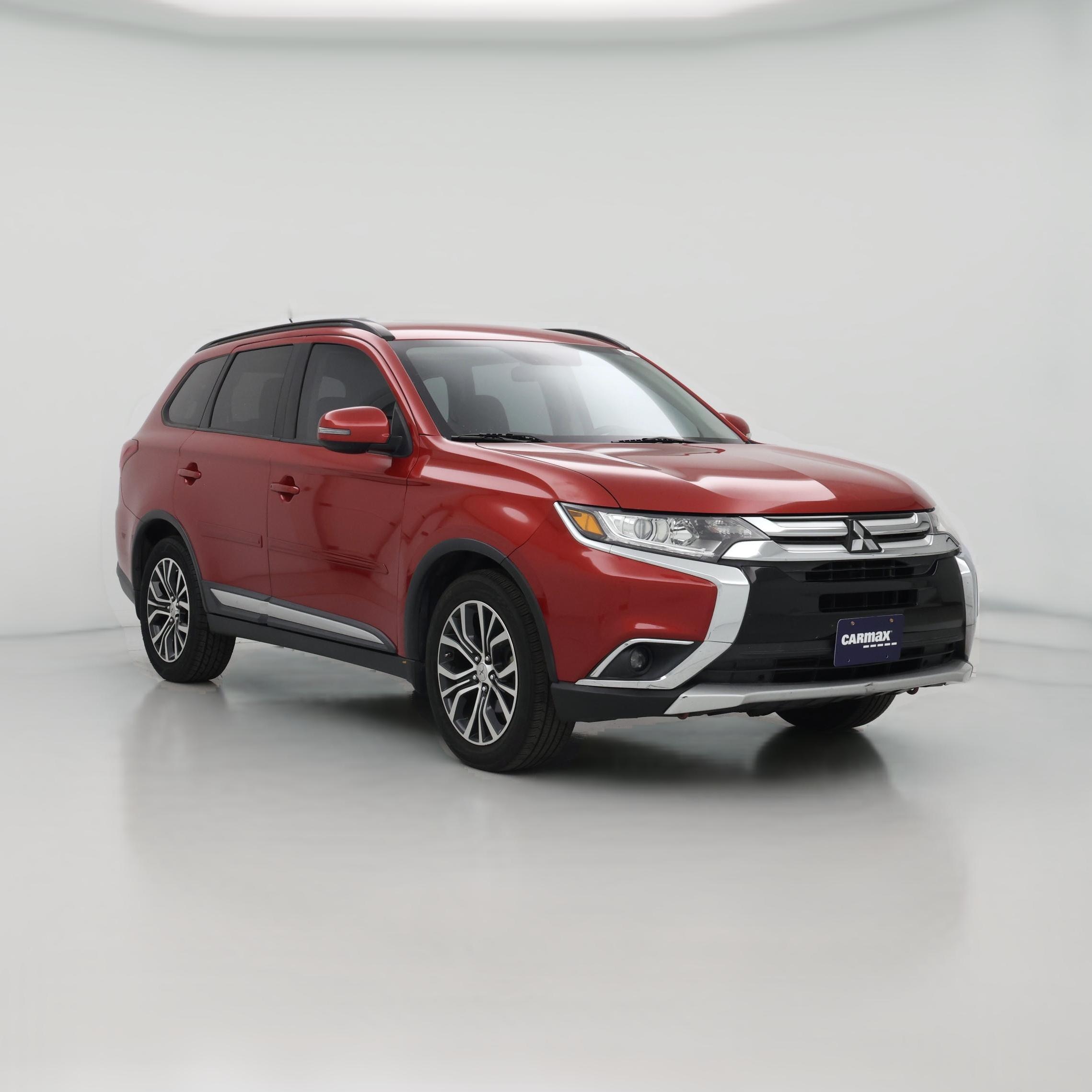 Thumbnail: 2016 Mitsubishi Outlander - 1