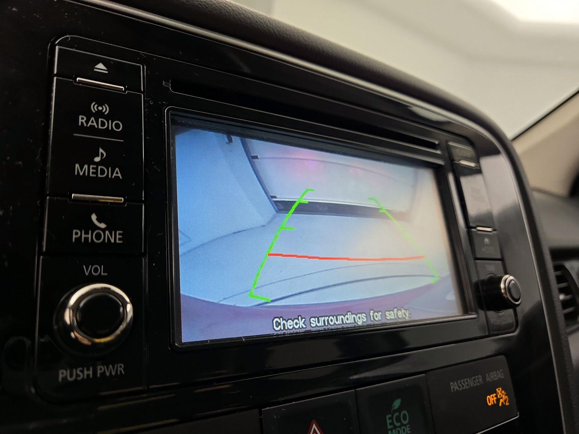 Thumbnail: 2016 Mitsubishi Outlander - 14