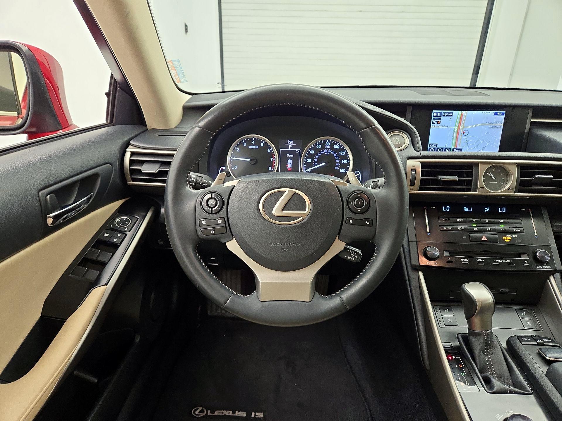 Thumbnail: 2014 Lexus IS - 10