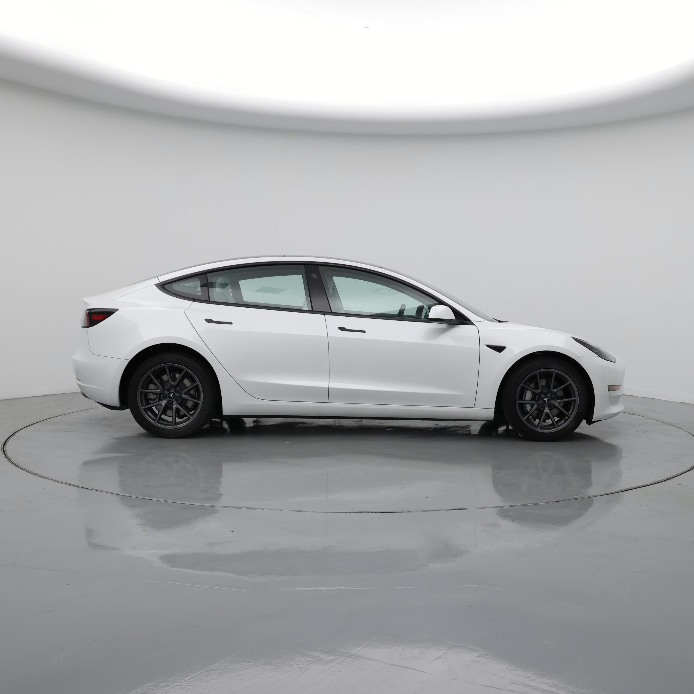 Thumbnail: 2023 Tesla Model 3 - 7