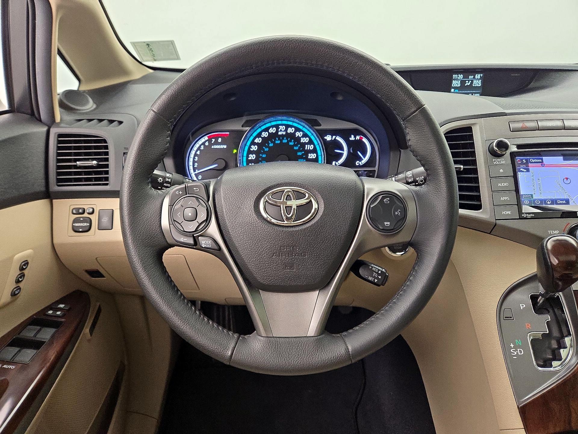 Thumbnail: 2015 Toyota Venza - 10