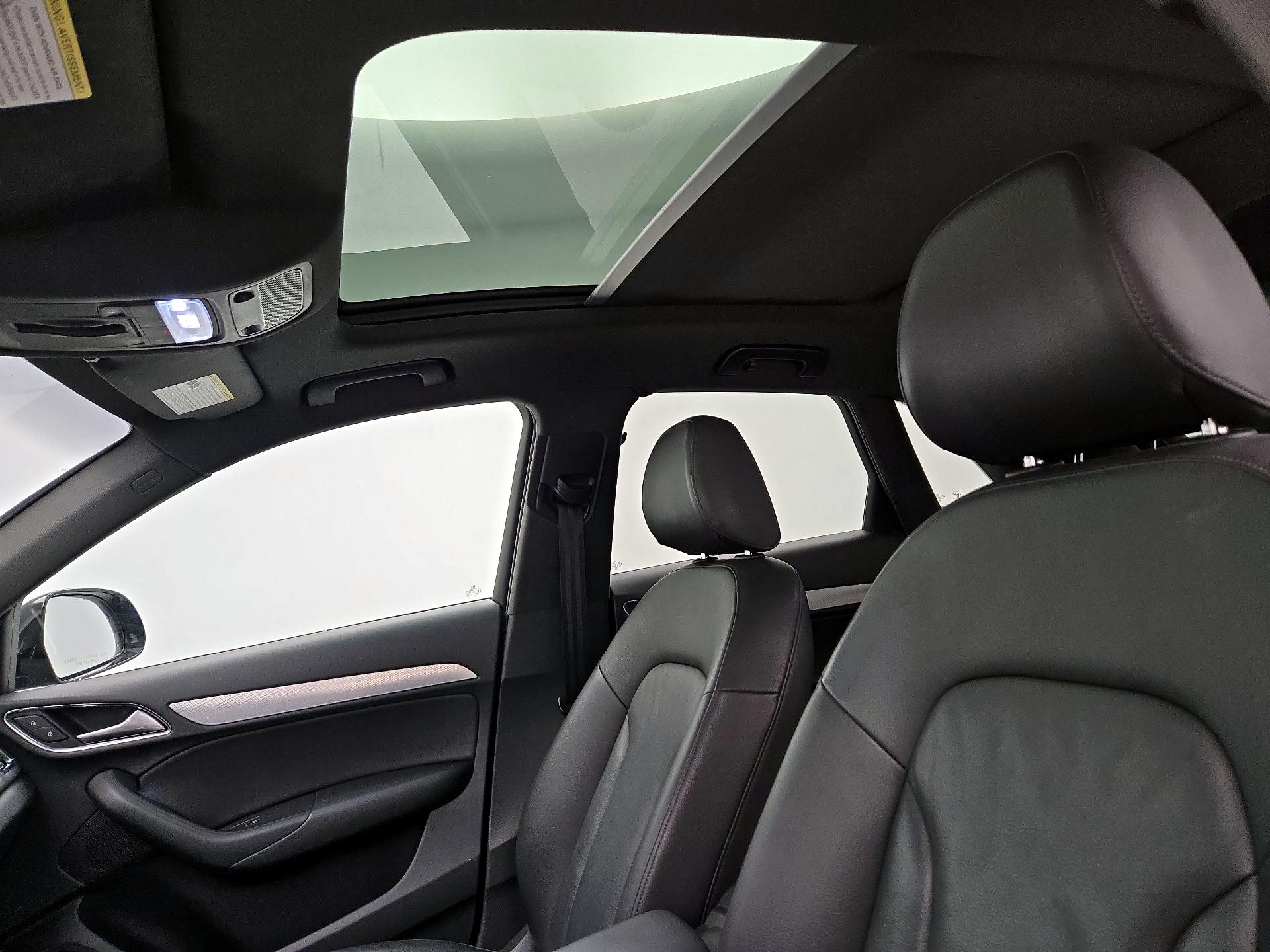 Thumbnail: 2018 Audi Q3 - 19