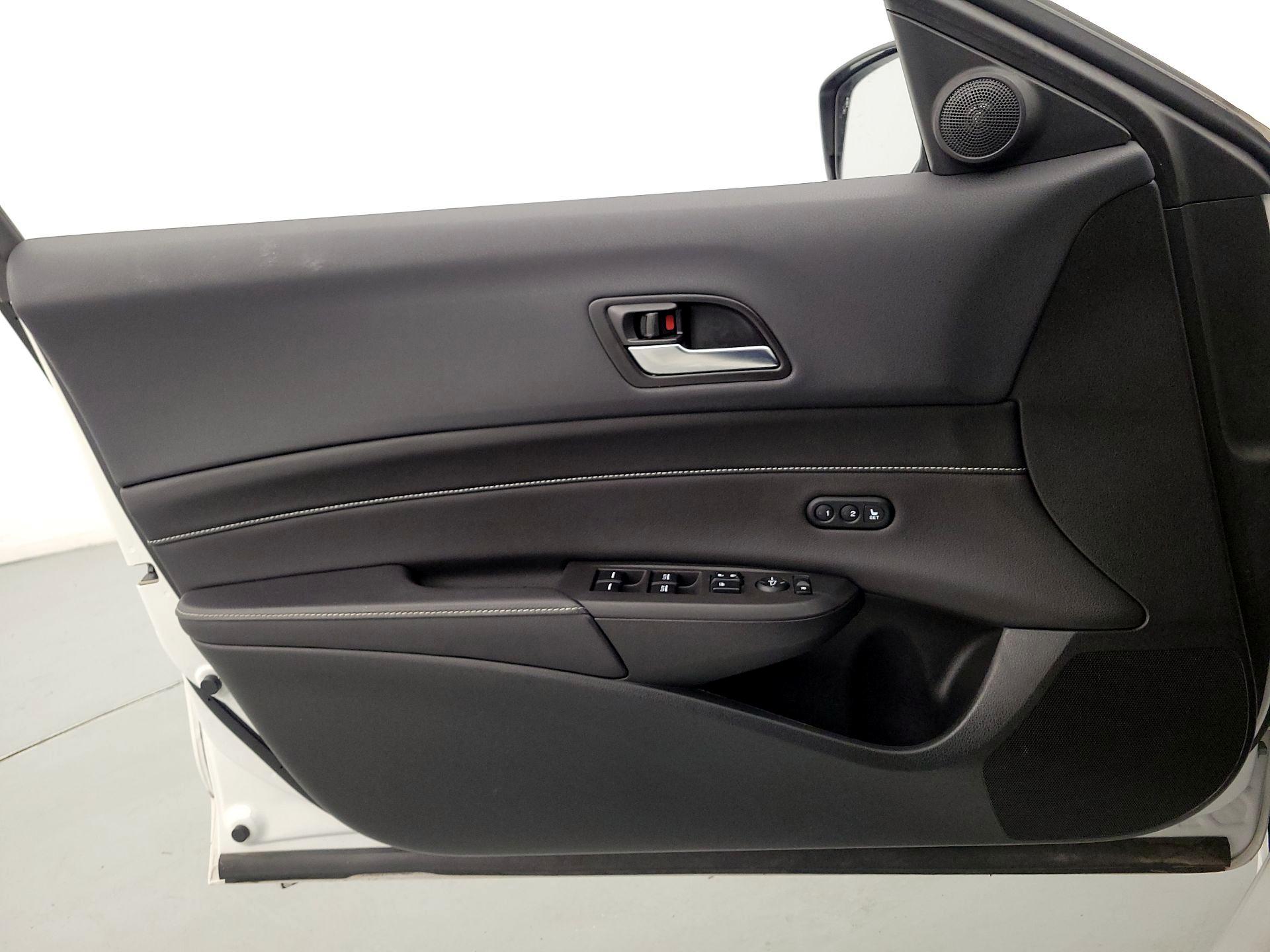 Thumbnail: 2020 Acura ILX - 12