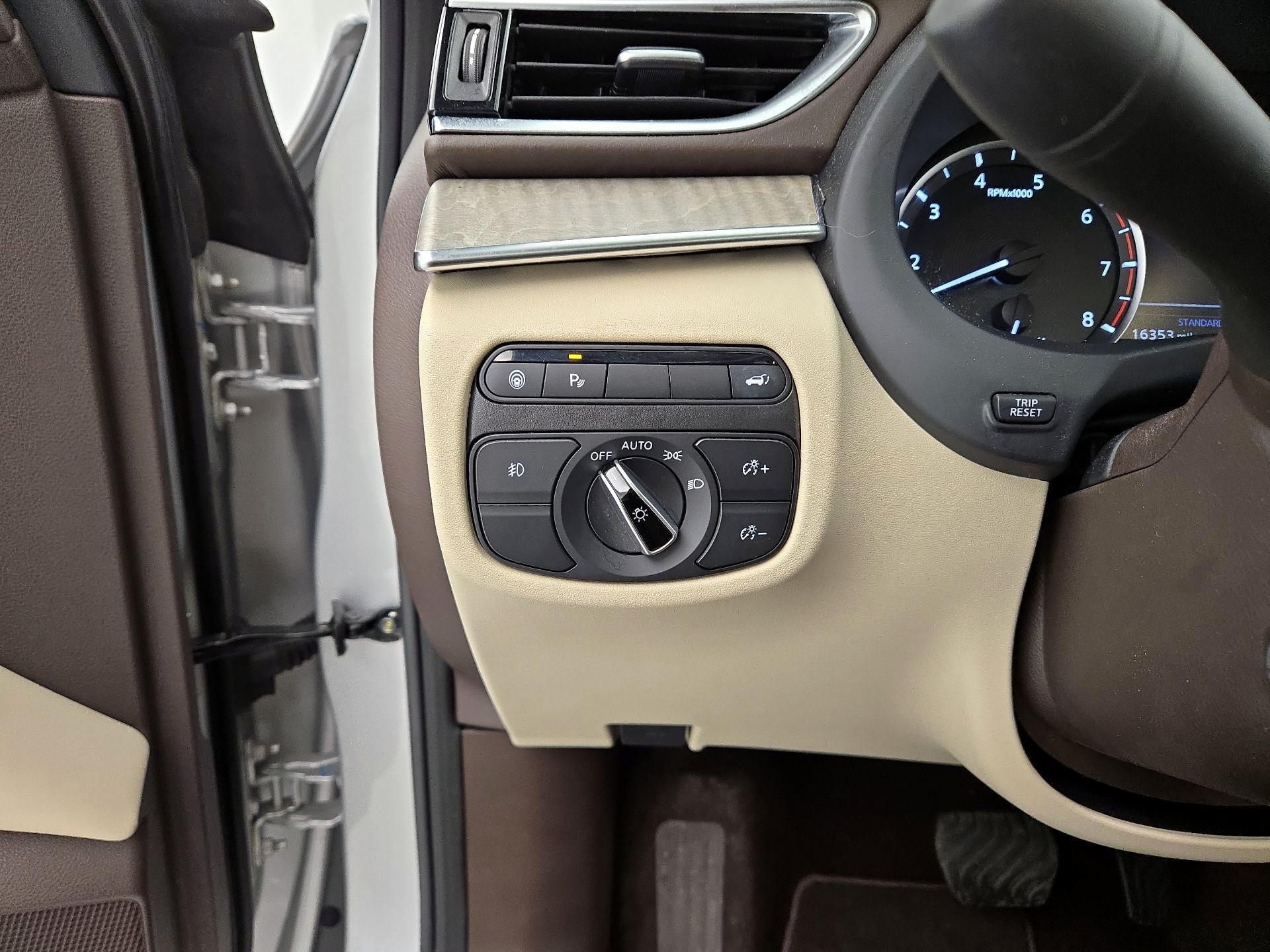 Thumbnail: 2019 INFINITI QX50 - 13