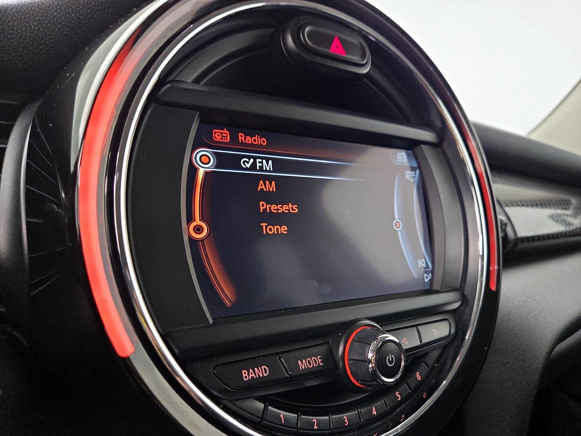 Thumbnail: 2017 MINI Cooper Hardtop - 14