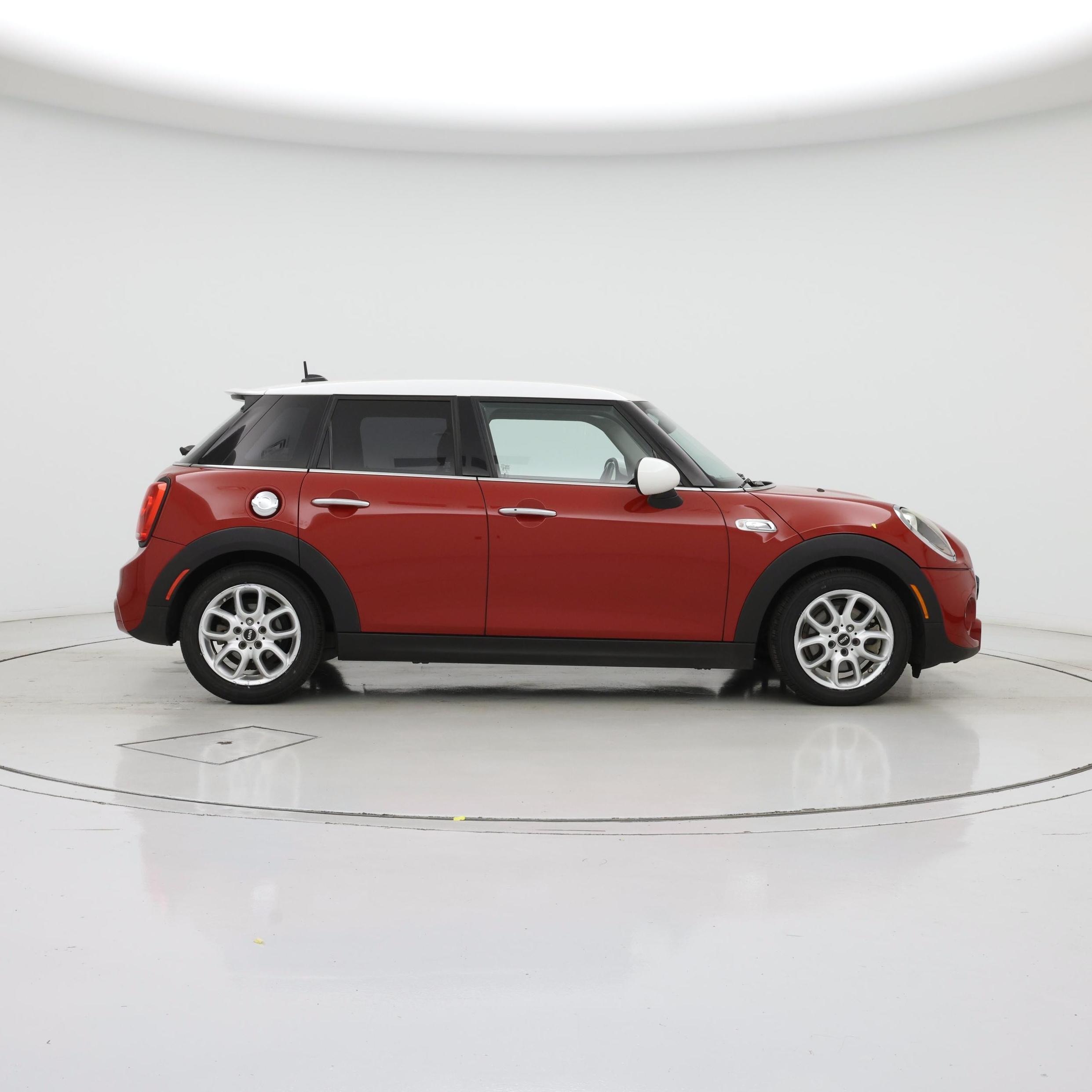 Thumbnail: 2017 MINI Cooper Hardtop - 7