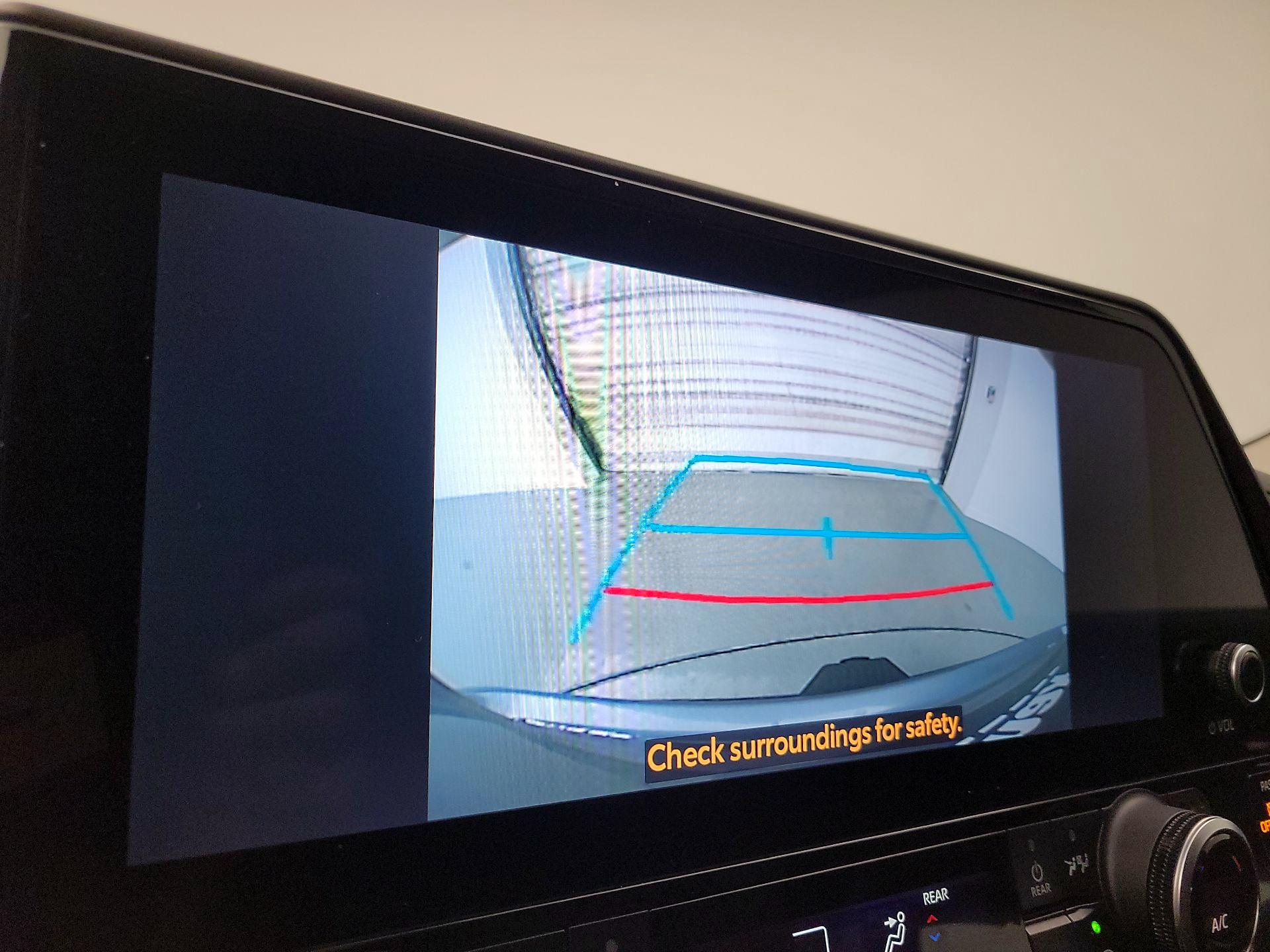 Thumbnail: 2023 Toyota Highlander - 14