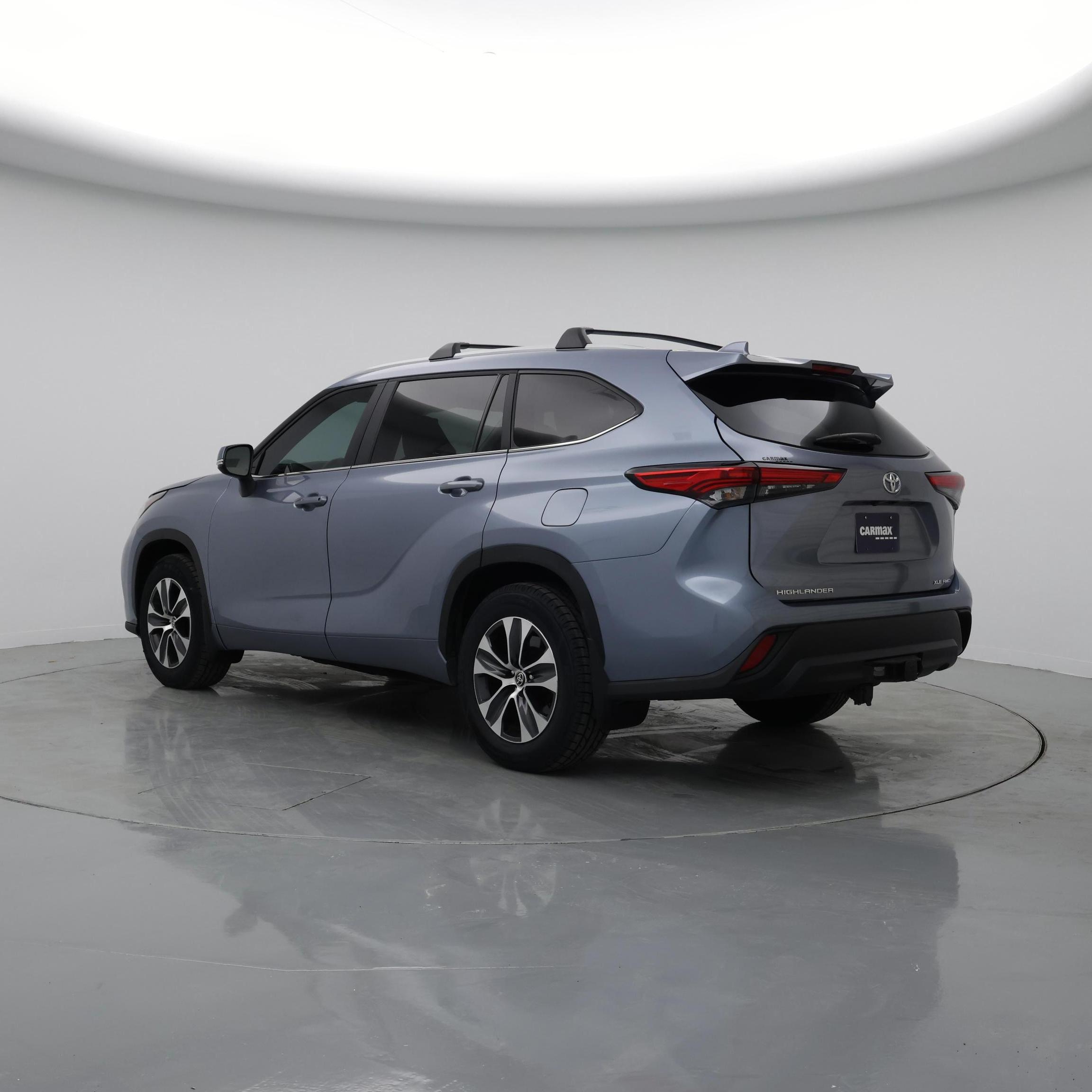 Thumbnail: 2023 Toyota Highlander - 2