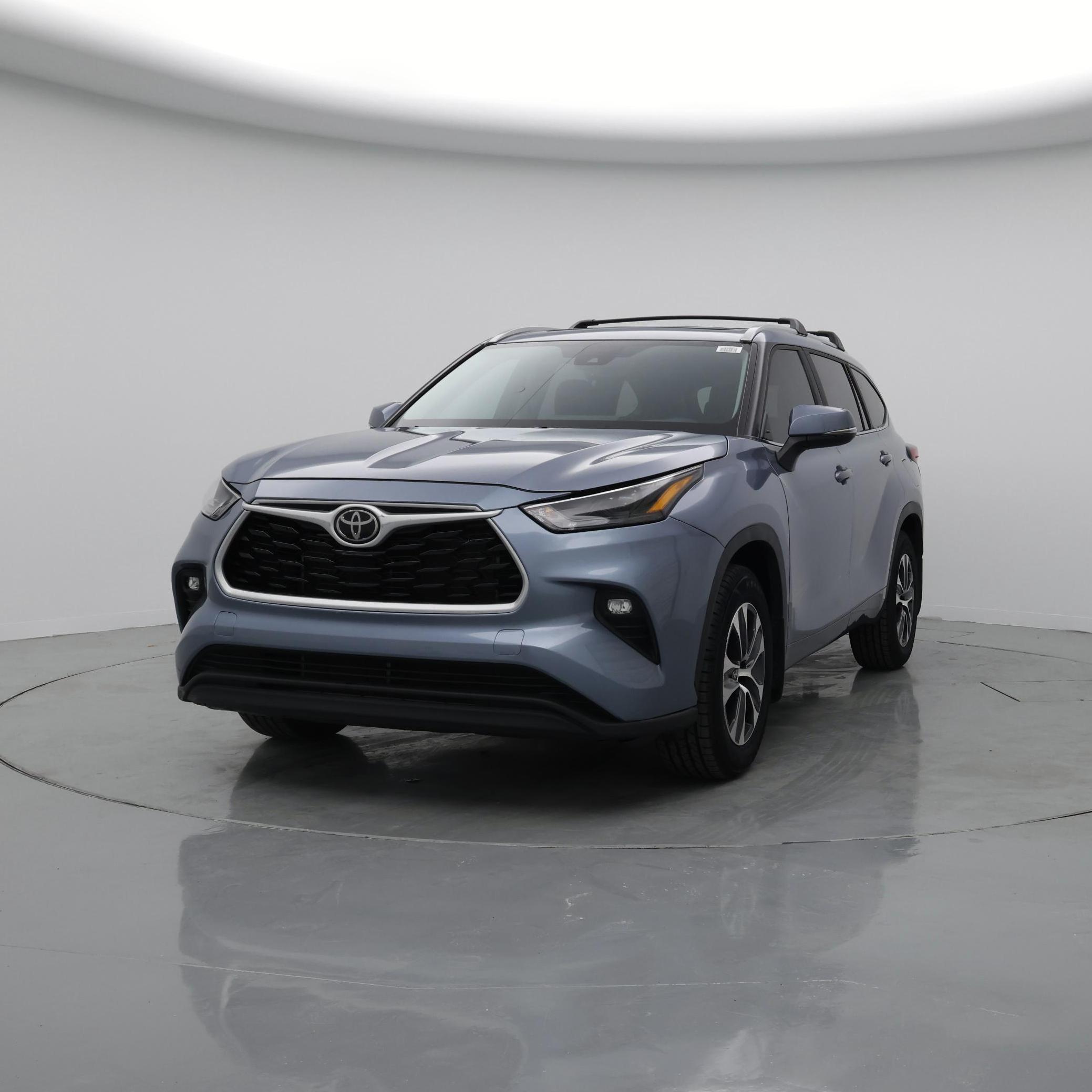 Thumbnail: 2023 Toyota Highlander - 4