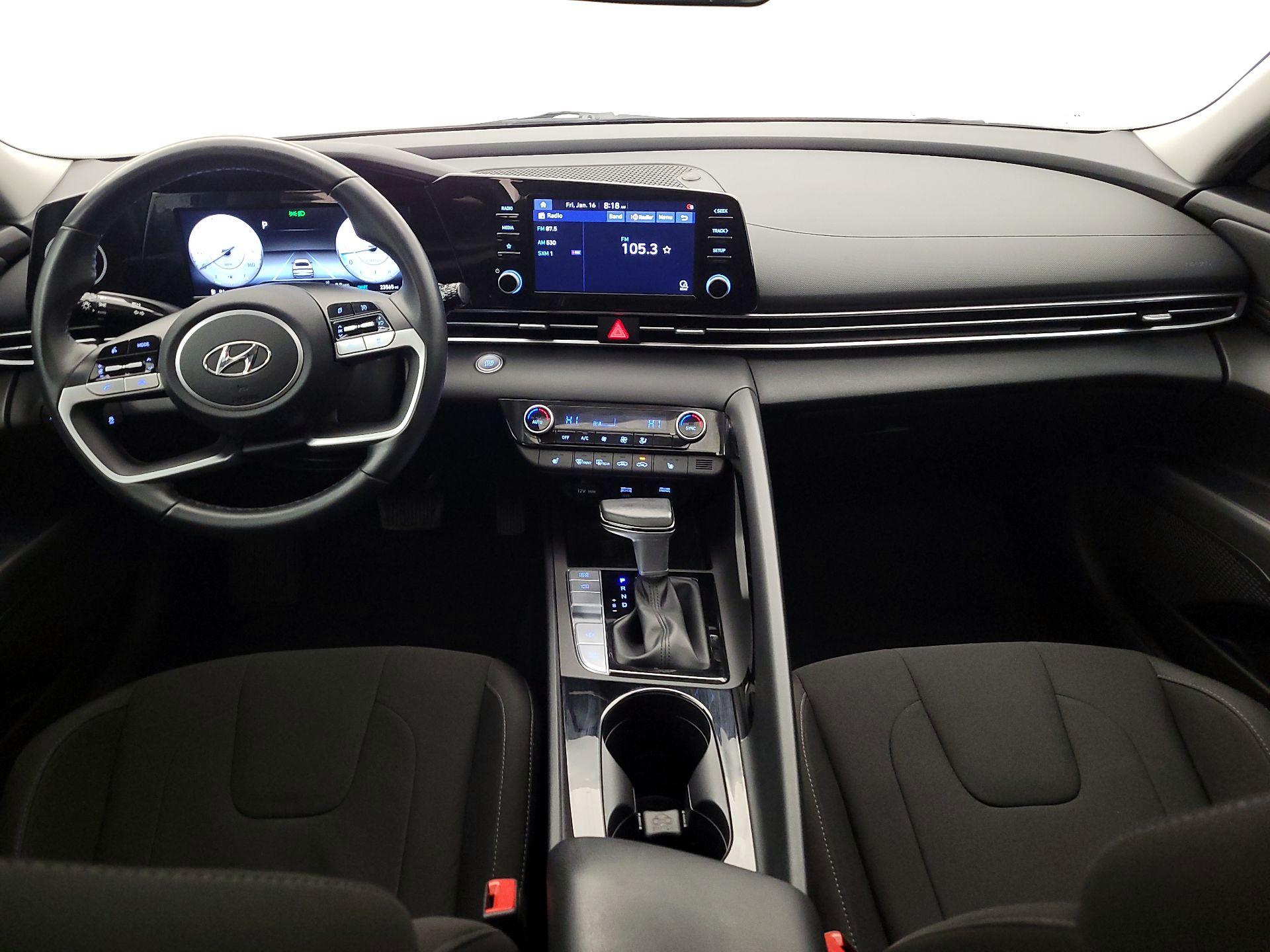 Thumbnail: 2022 Hyundai Elantra - 9