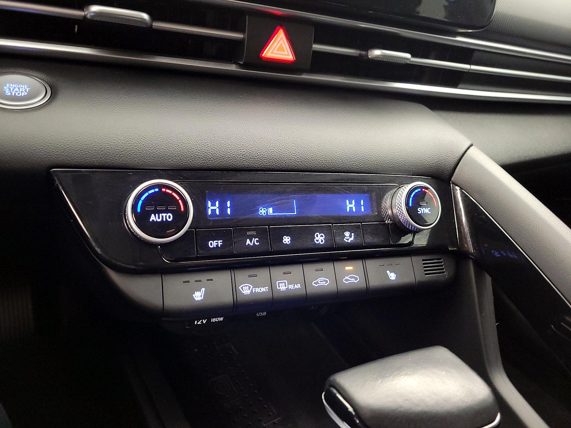 Thumbnail: 2022 Hyundai Elantra - 16