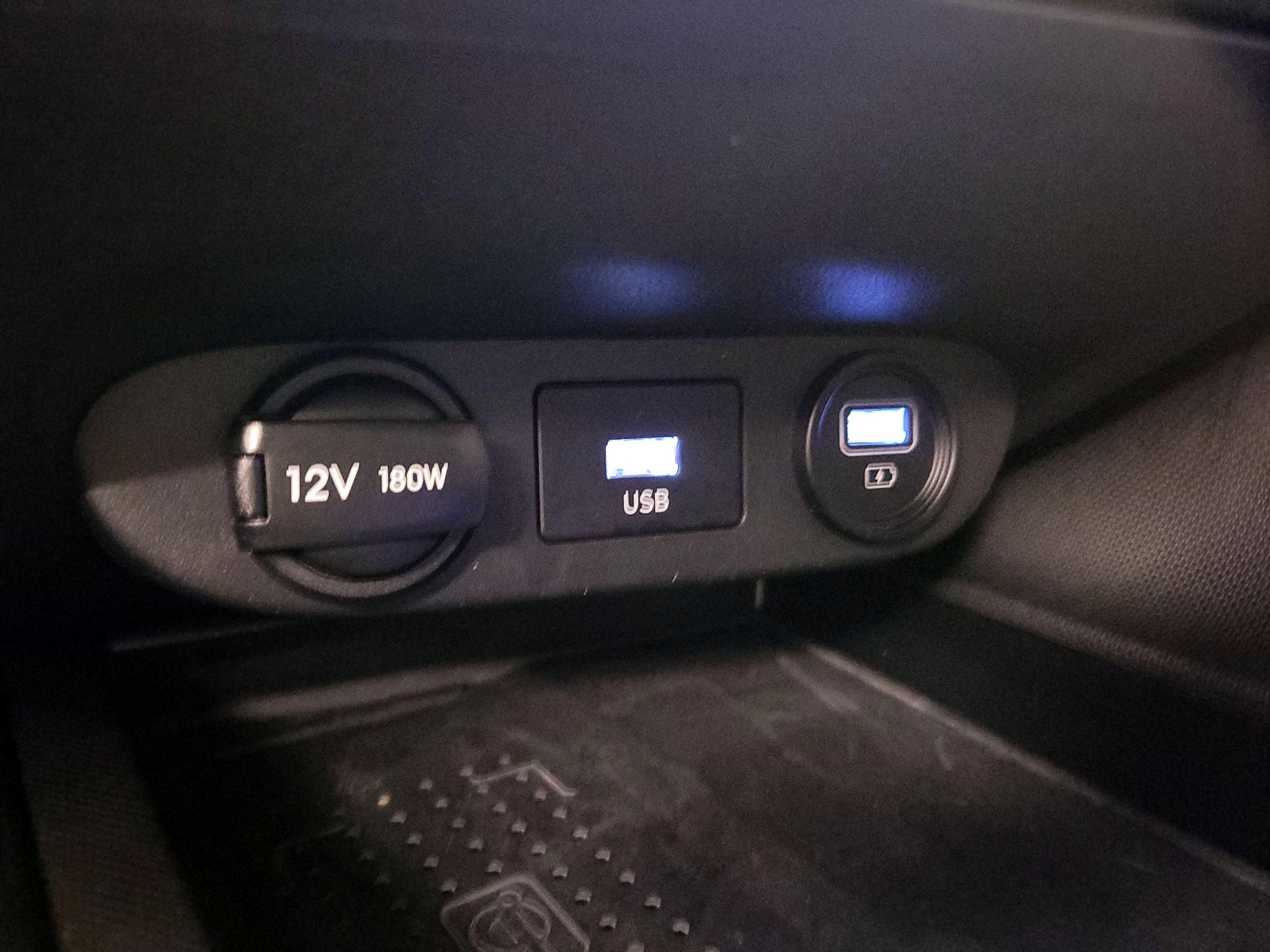 Thumbnail: 2022 Hyundai Elantra - 18