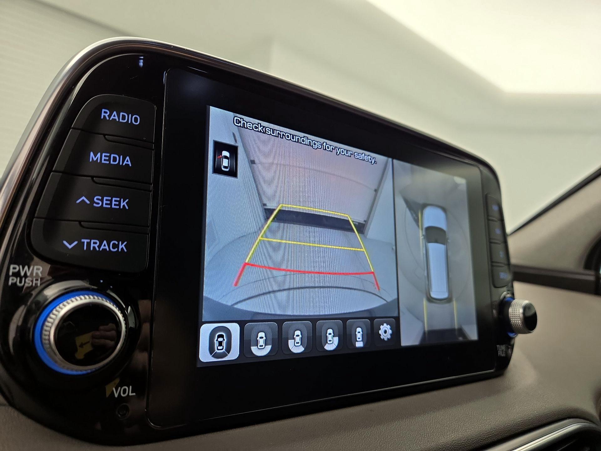 Thumbnail: 2019 Hyundai Santa Fe - 14