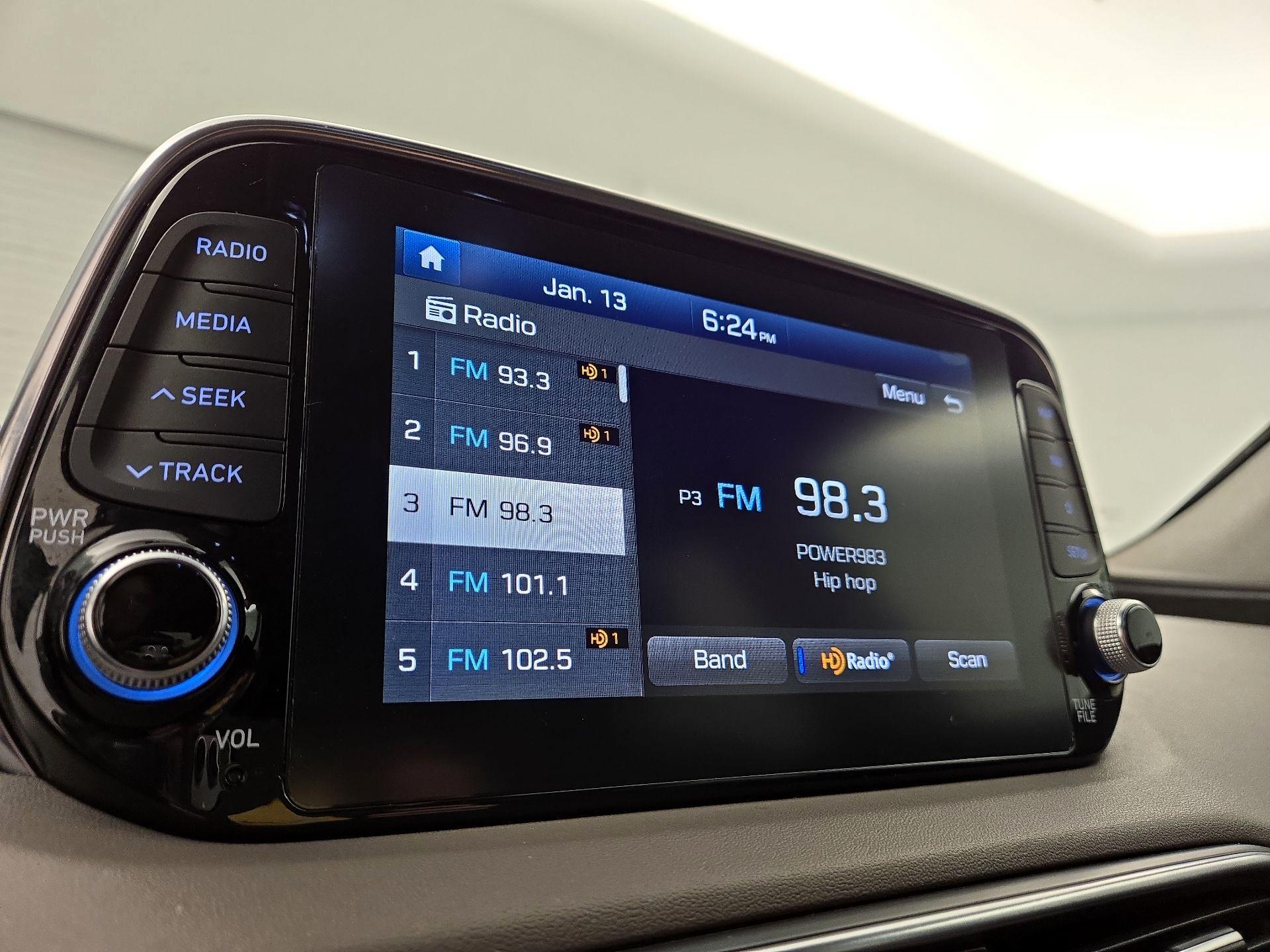 Thumbnail: 2019 Hyundai Santa Fe - 15