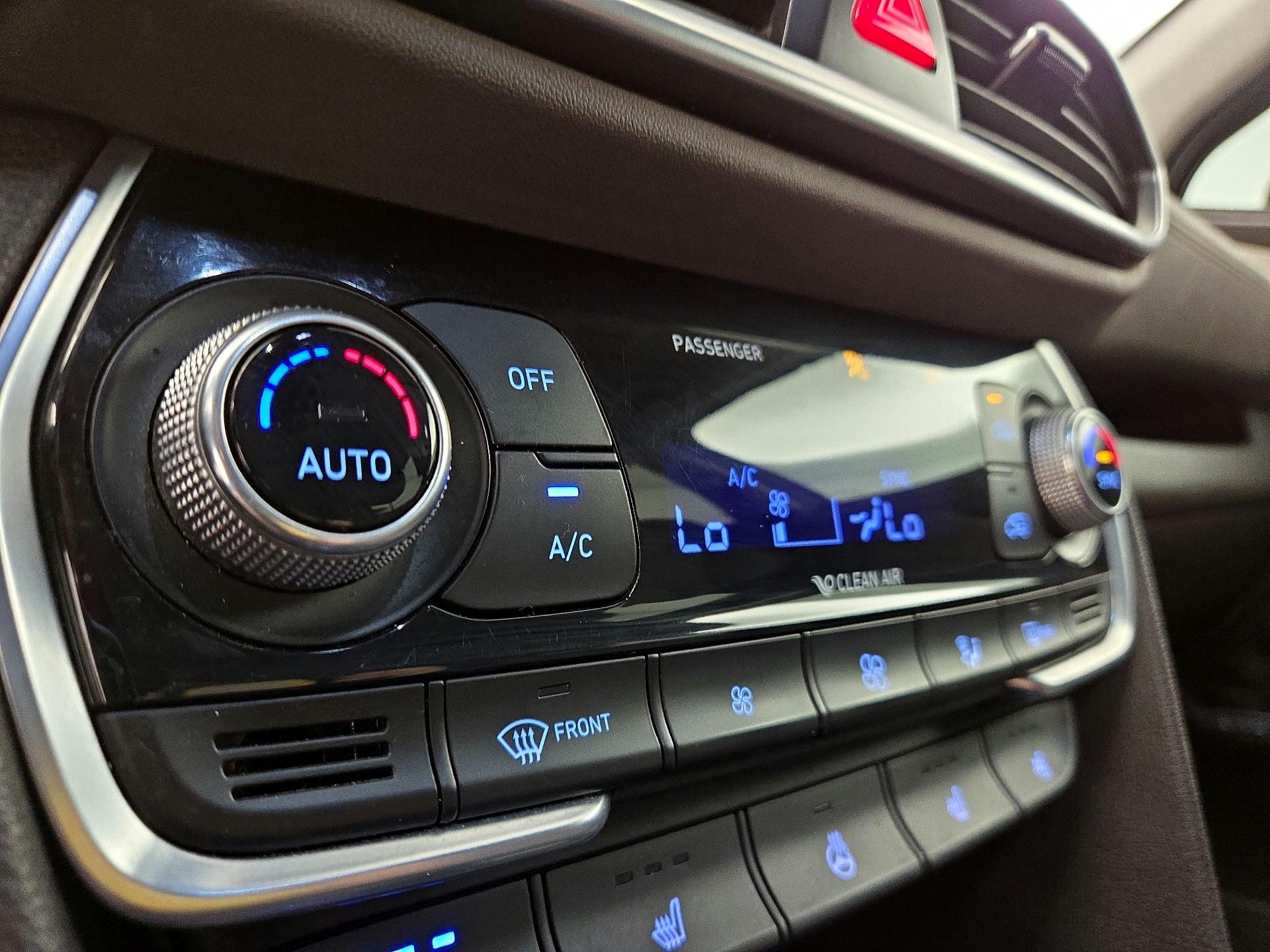 Thumbnail: 2019 Hyundai Santa Fe - 16