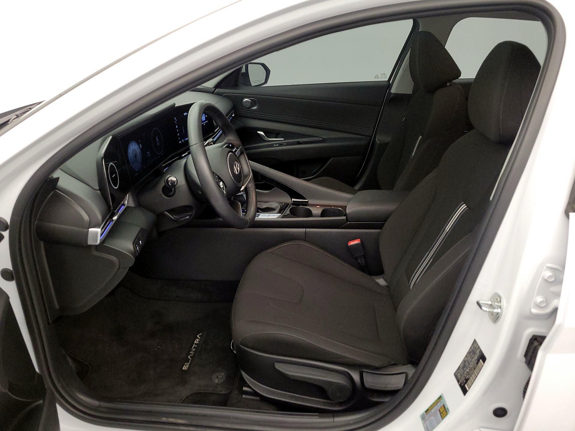 Thumbnail: 2024 Hyundai Elantra - 11