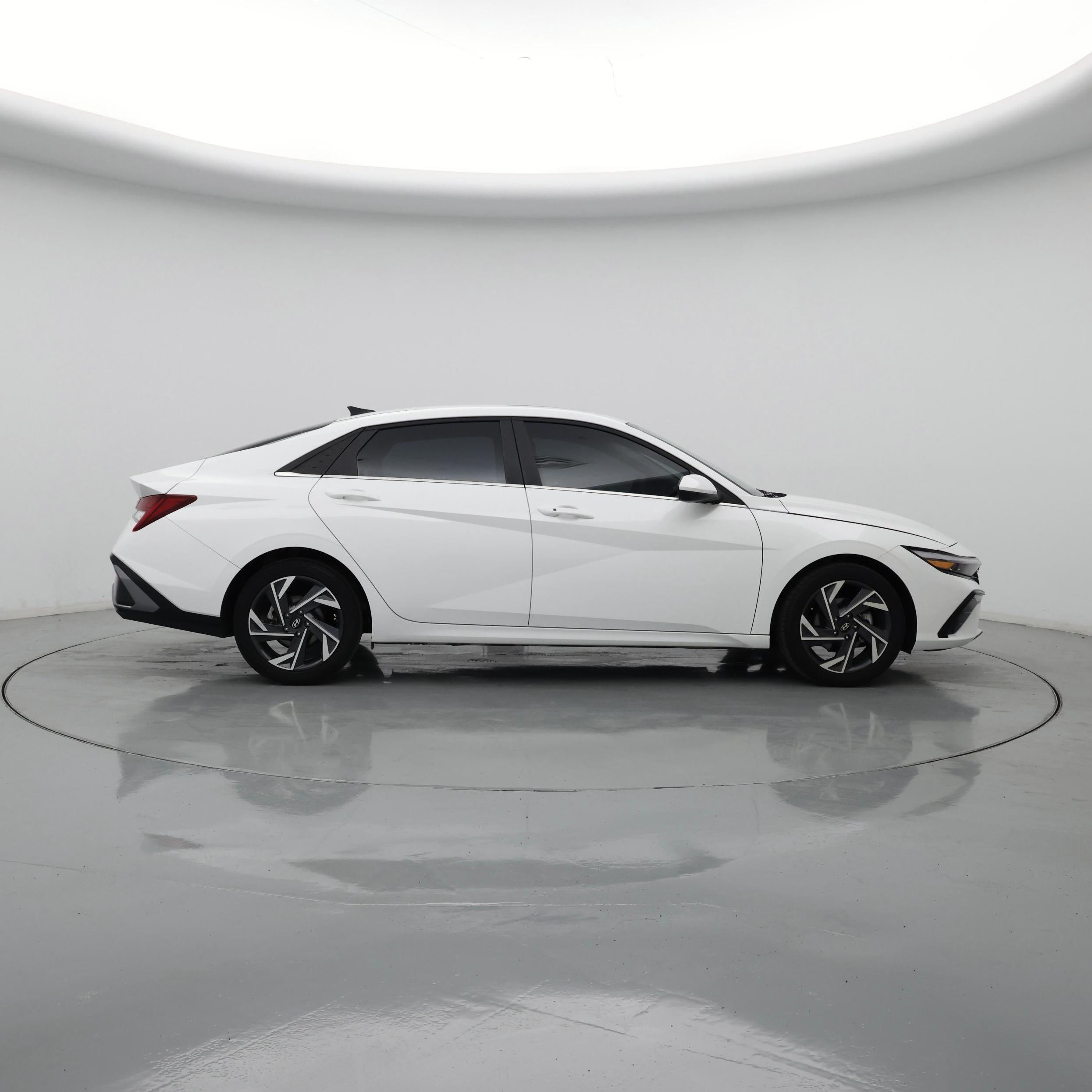 Thumbnail: 2024 Hyundai Elantra - 7