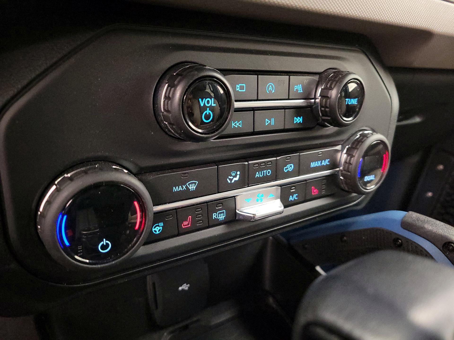 Thumbnail: 2023 Ford Bronco - 17