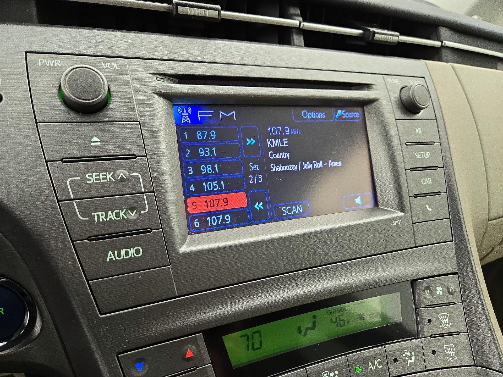 Thumbnail: 2014 Toyota Prius - 15