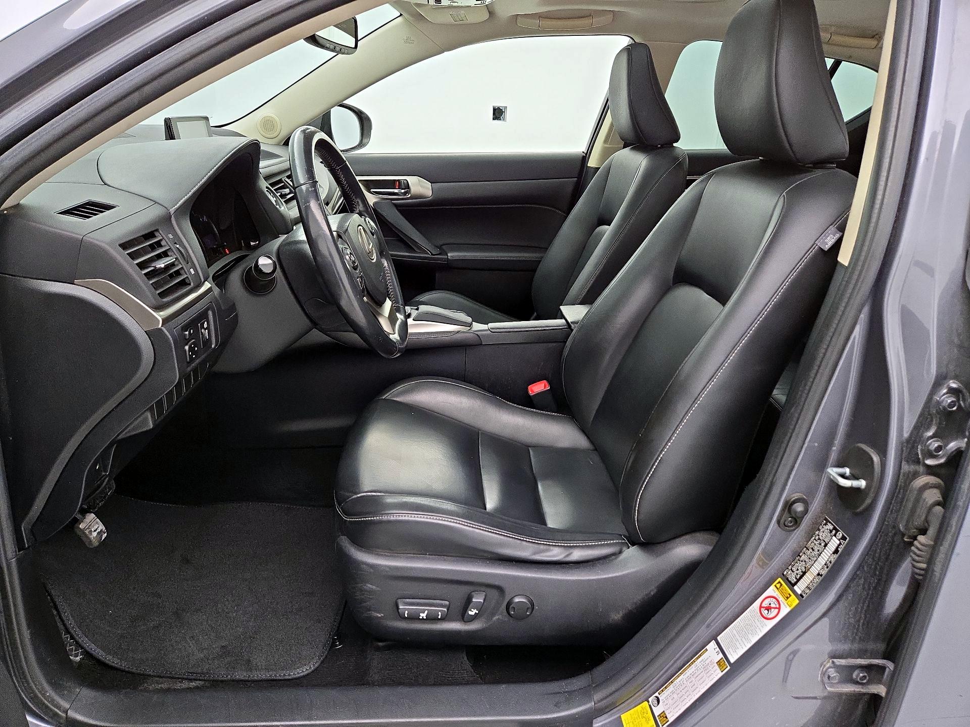 Thumbnail: 2014 Lexus CT - 11