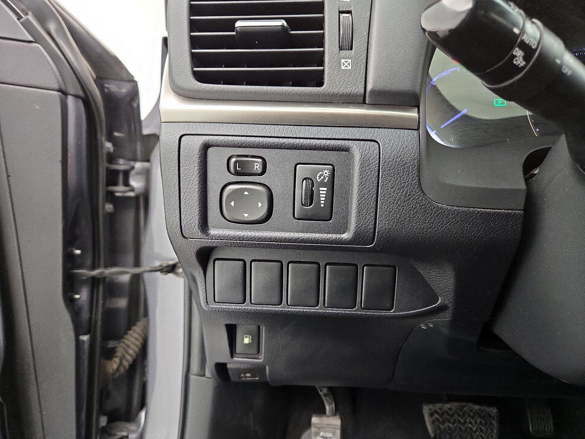 Thumbnail: 2014 Lexus CT - 13