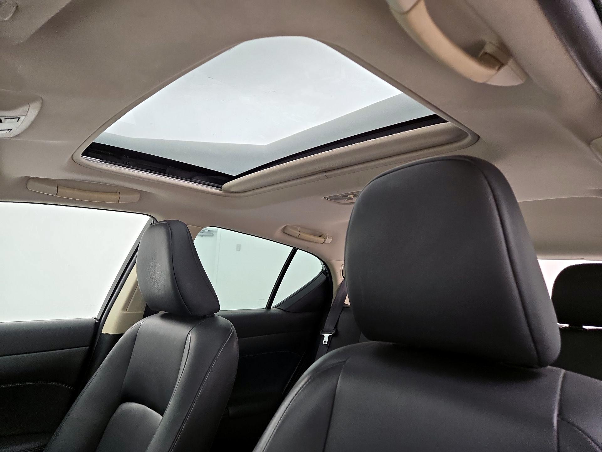 Thumbnail: 2014 Lexus CT - 20