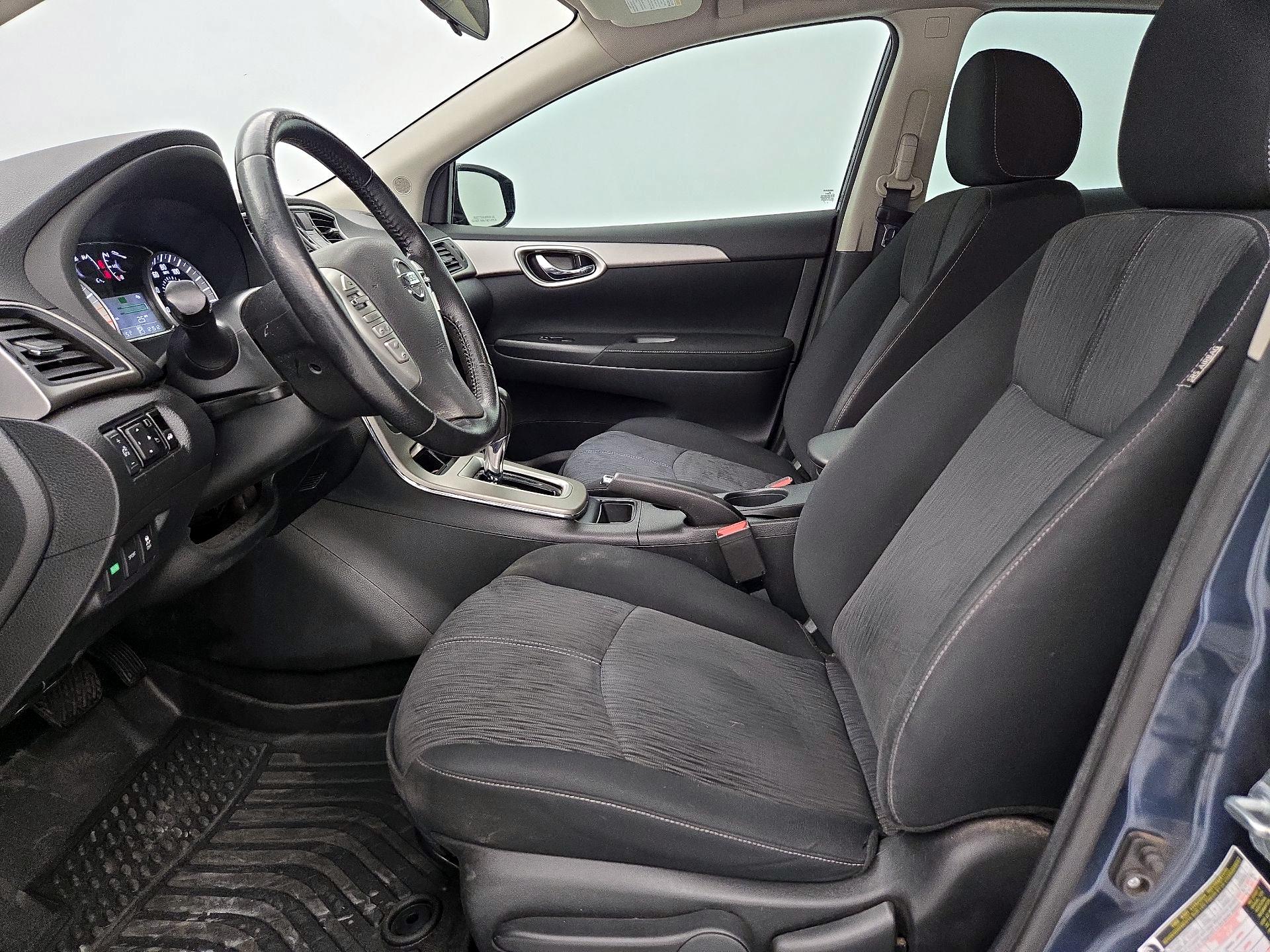 Thumbnail: 2015 Nissan Sentra - 11