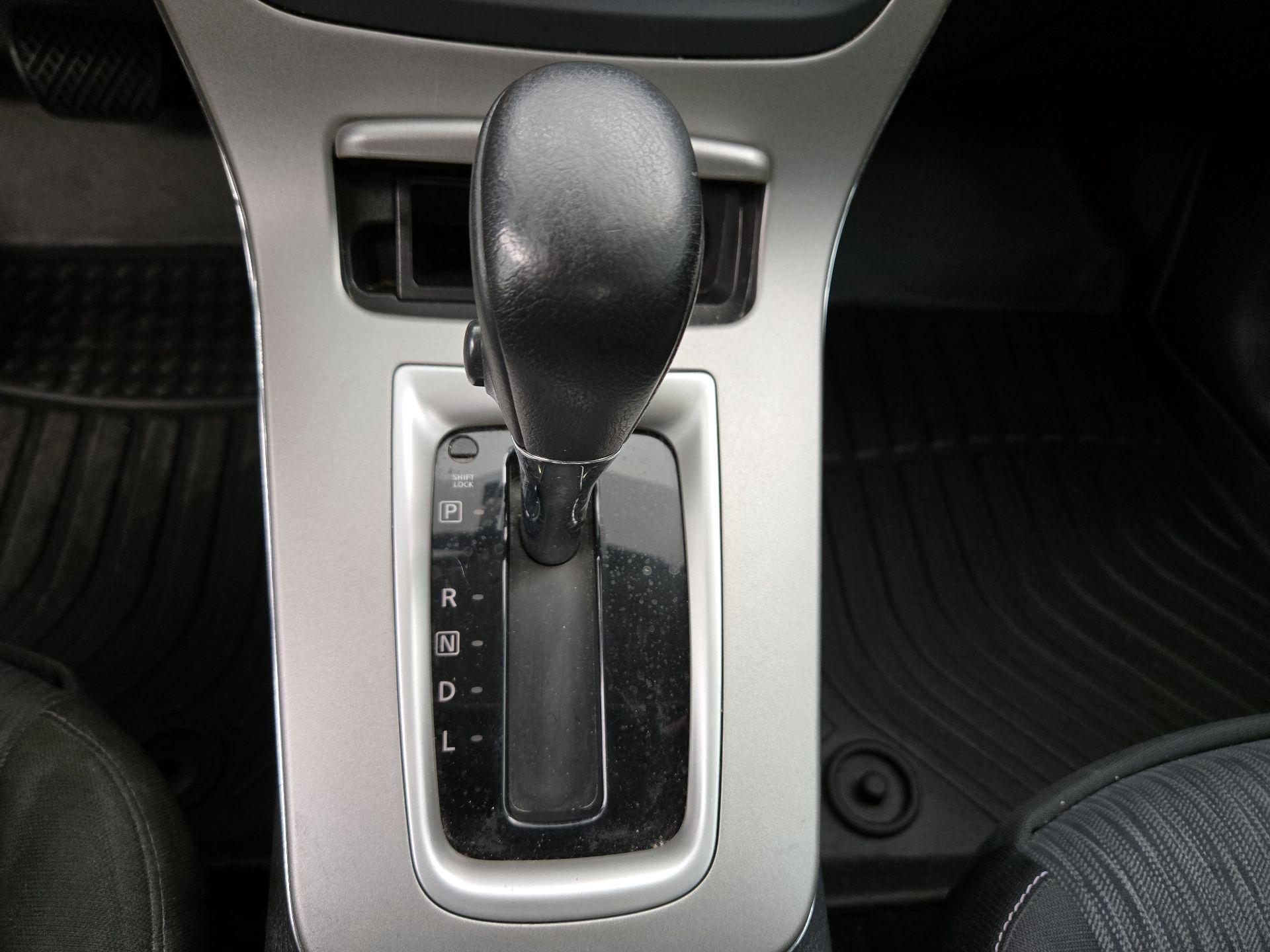 Thumbnail: 2015 Nissan Sentra - 17