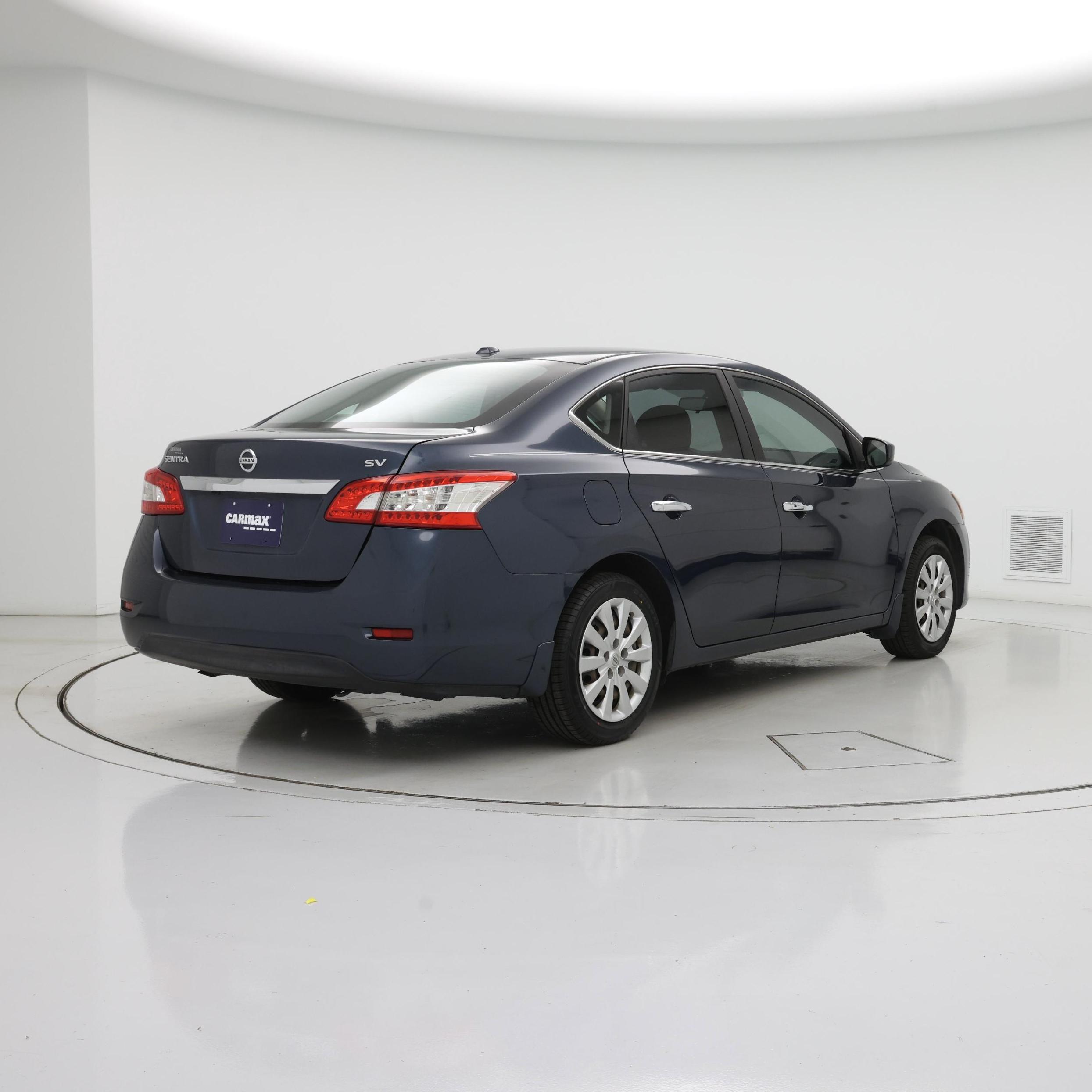 Thumbnail: 2015 Nissan Sentra - 8