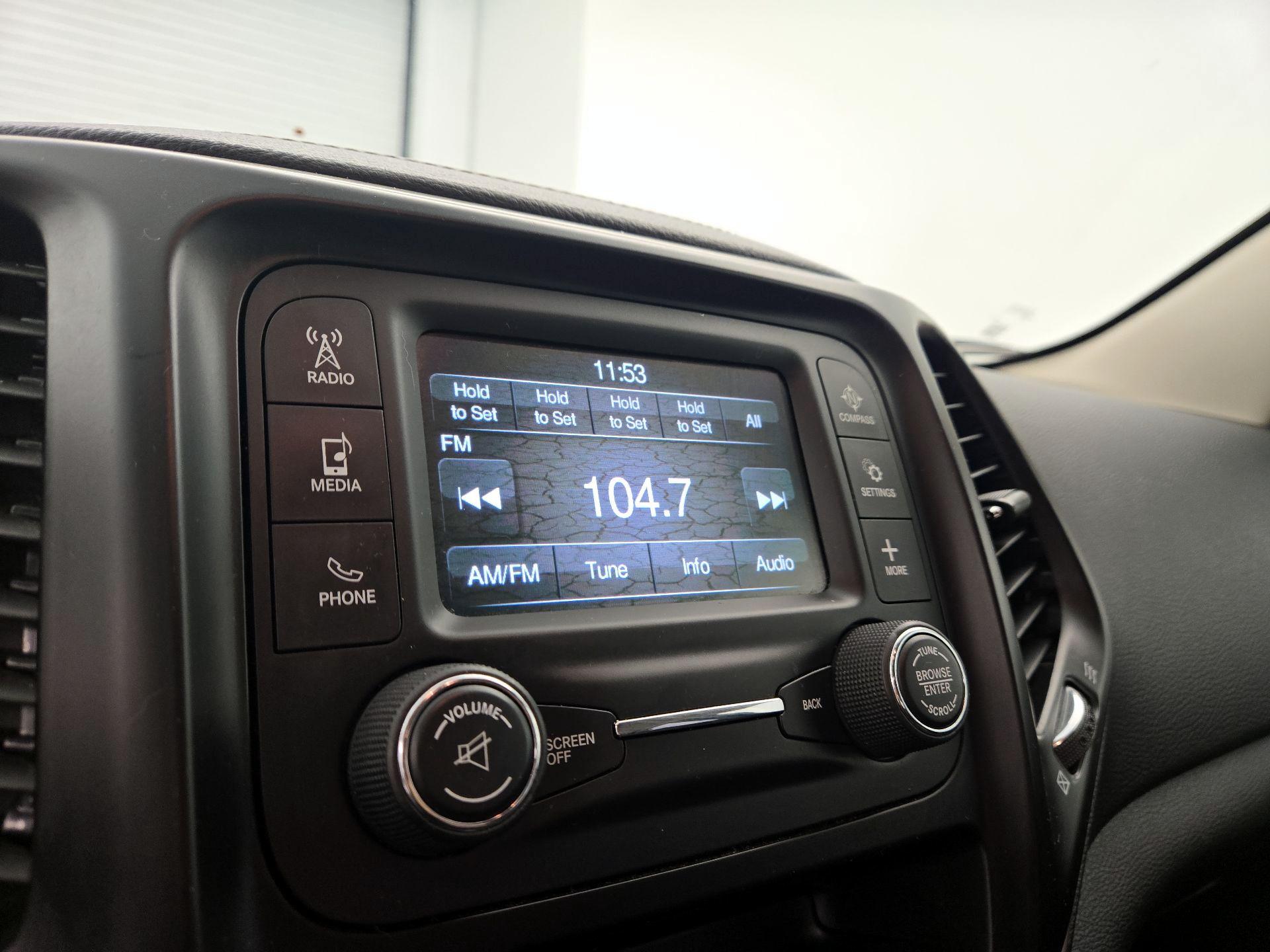 Thumbnail: 2015 Jeep Cherokee - 15