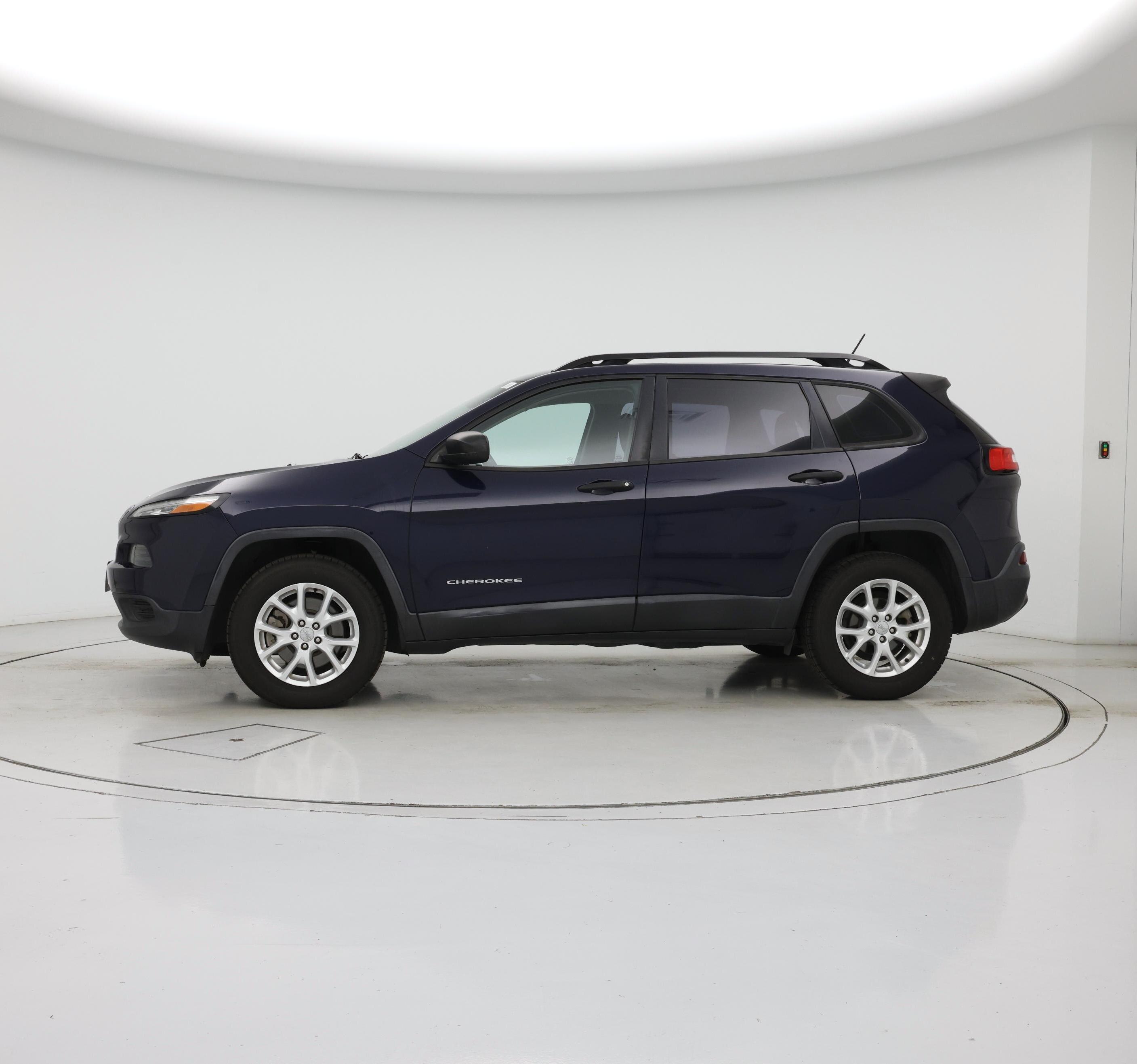 Thumbnail: 2015 Jeep Cherokee - 3