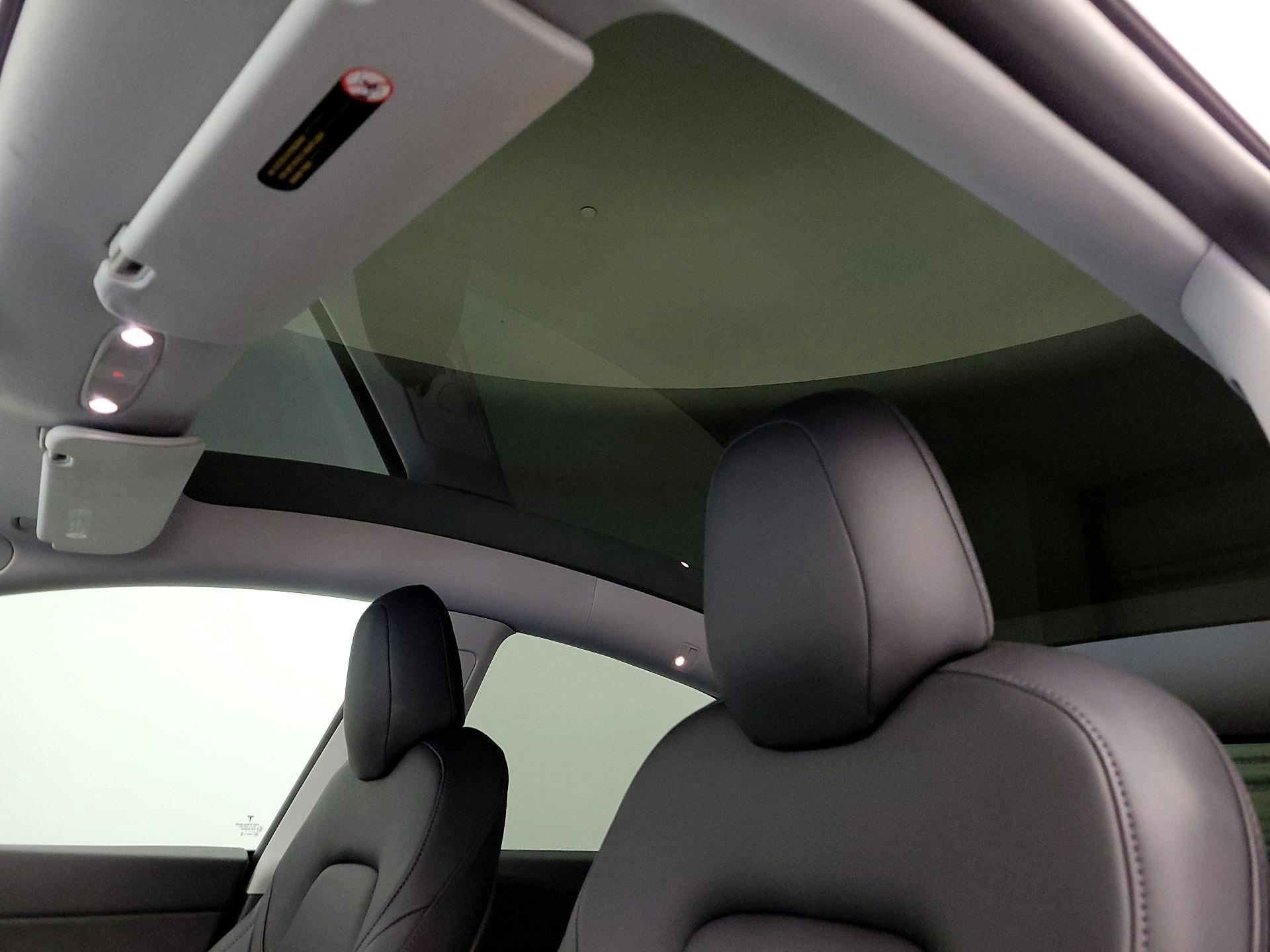 Thumbnail: 2020 Tesla Model Y - 18