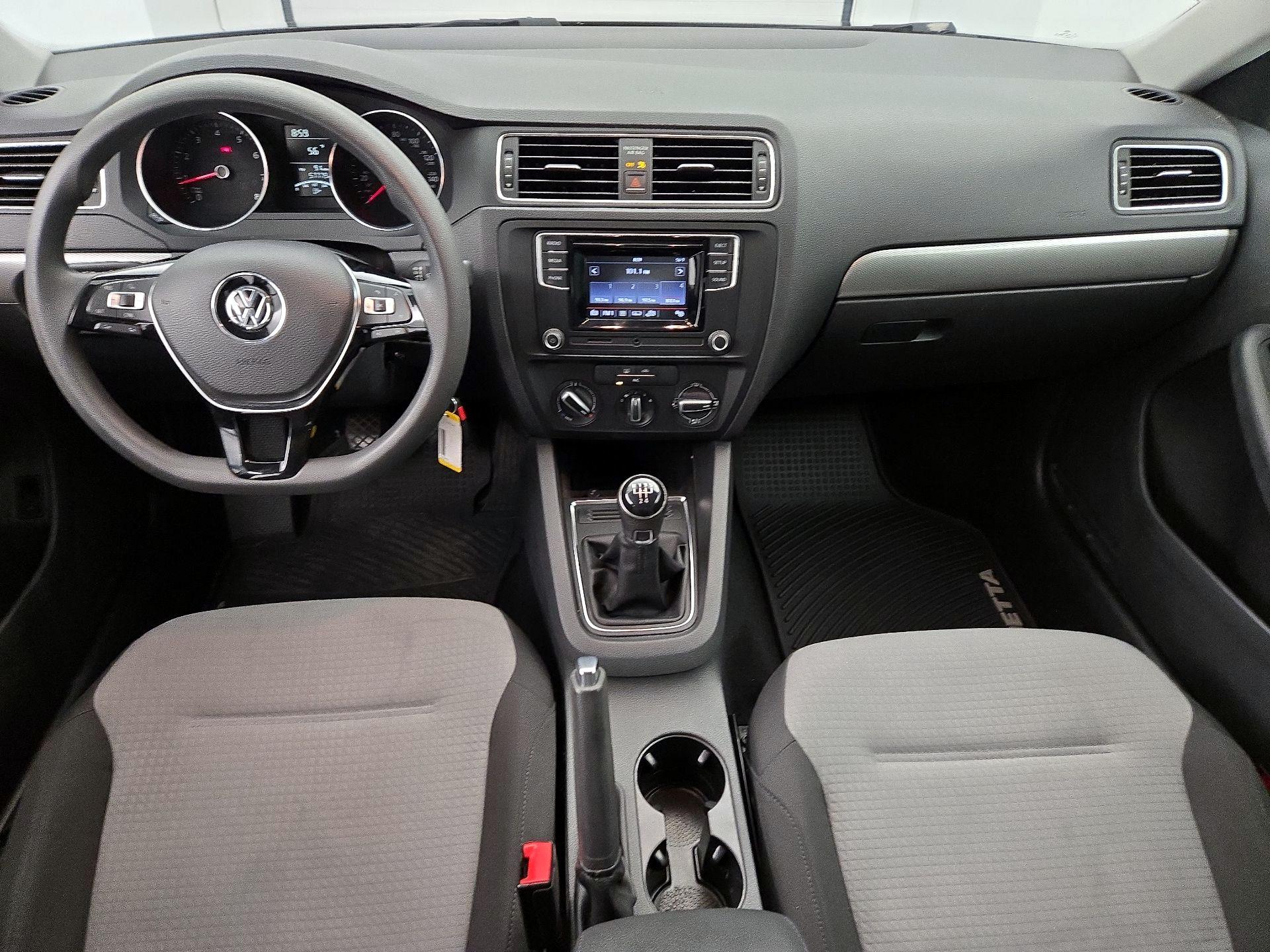 Thumbnail: 2017 Volkswagen Jetta - 9