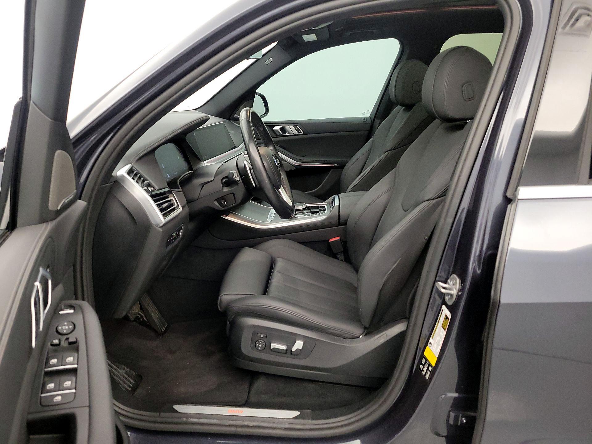 Thumbnail: 2021 BMW X5 - 11