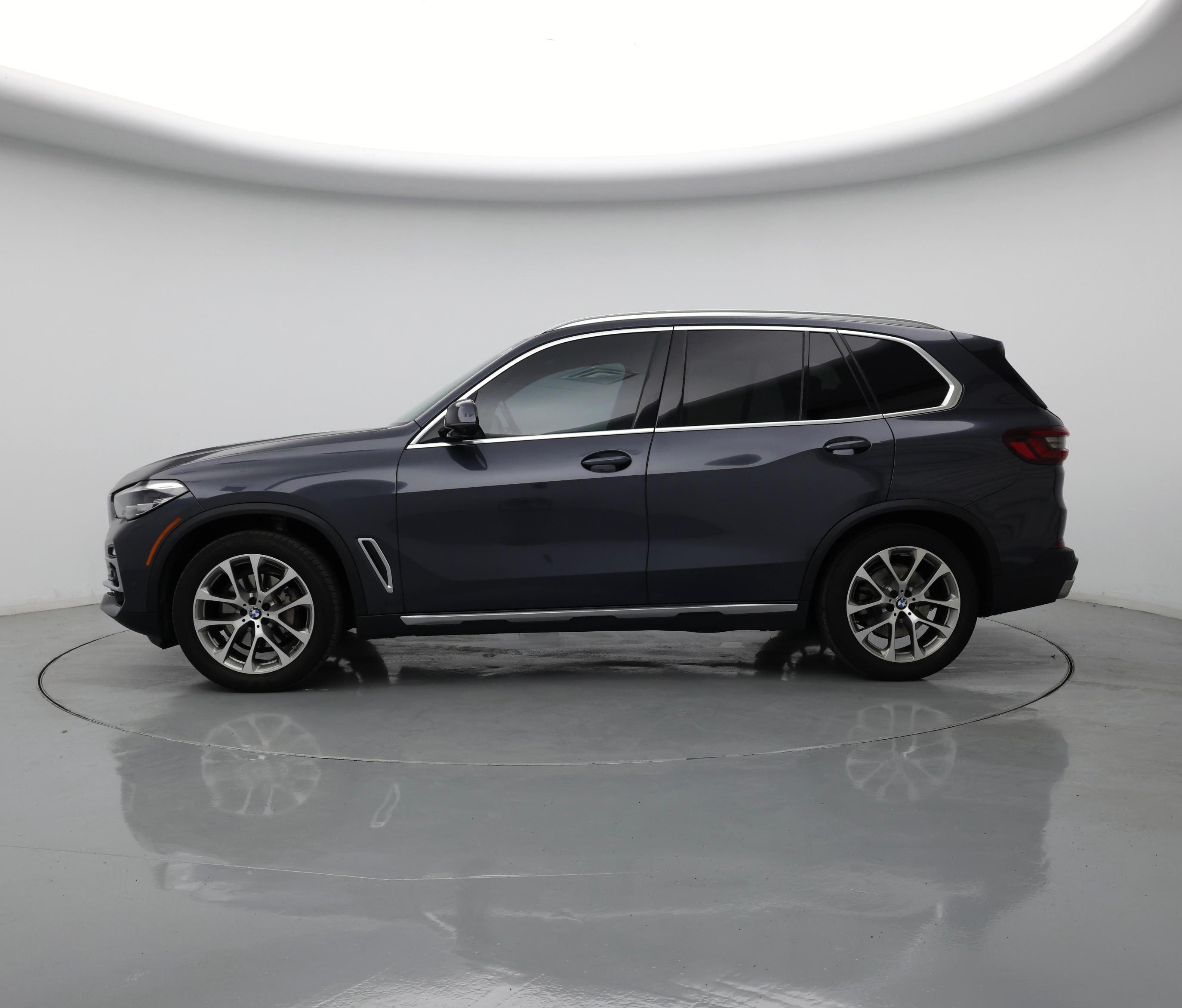 Thumbnail: 2021 BMW X5 - 3