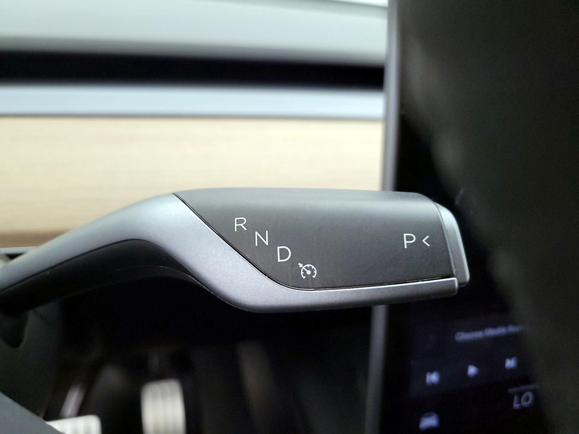 Thumbnail: 2022 Tesla Model Y - 17