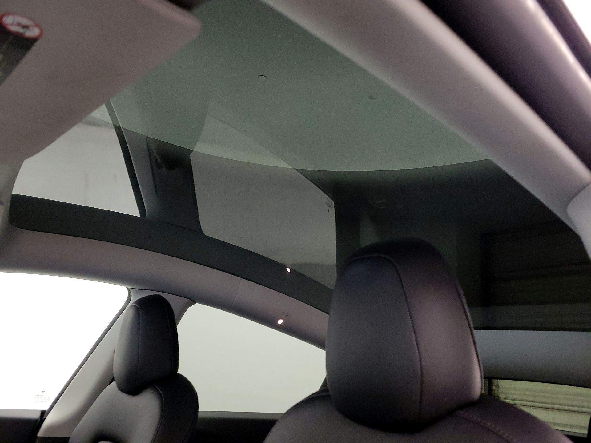 Thumbnail: 2022 Tesla Model Y - 18