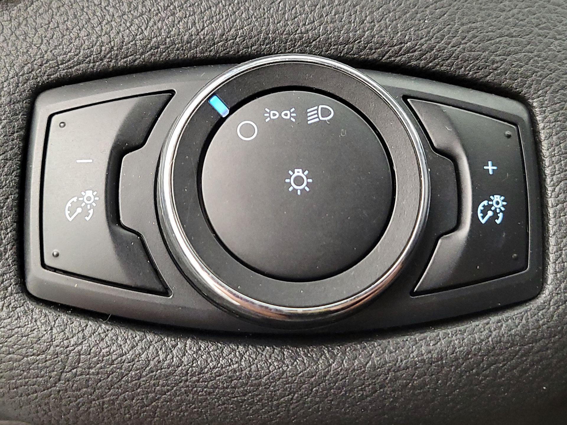 Thumbnail: 2014 Ford Escape - 13