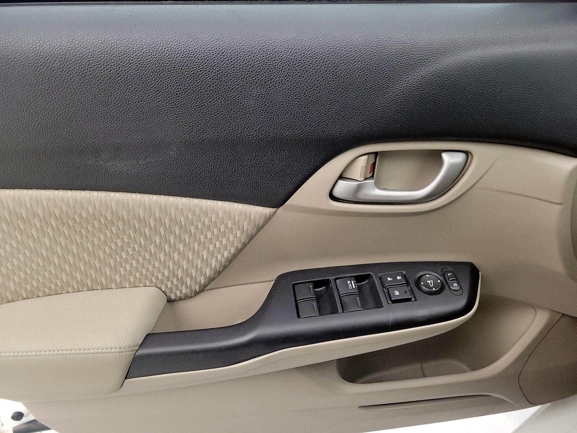 Thumbnail: 2015 Honda Civic - 12